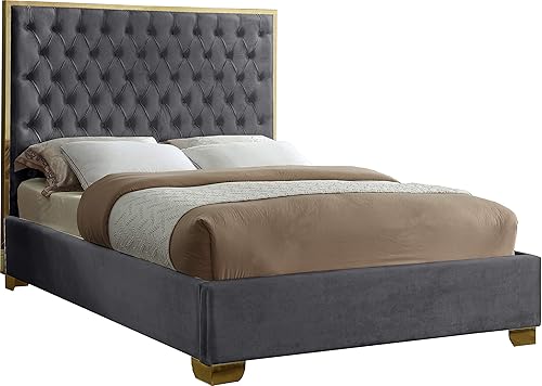 Vista 11 de Meridian Furniture Colección Lana Modern Cama tapizada de terciopelo contemporáneo con acolchado profundo detallado y patas doradas, tamaño Verde