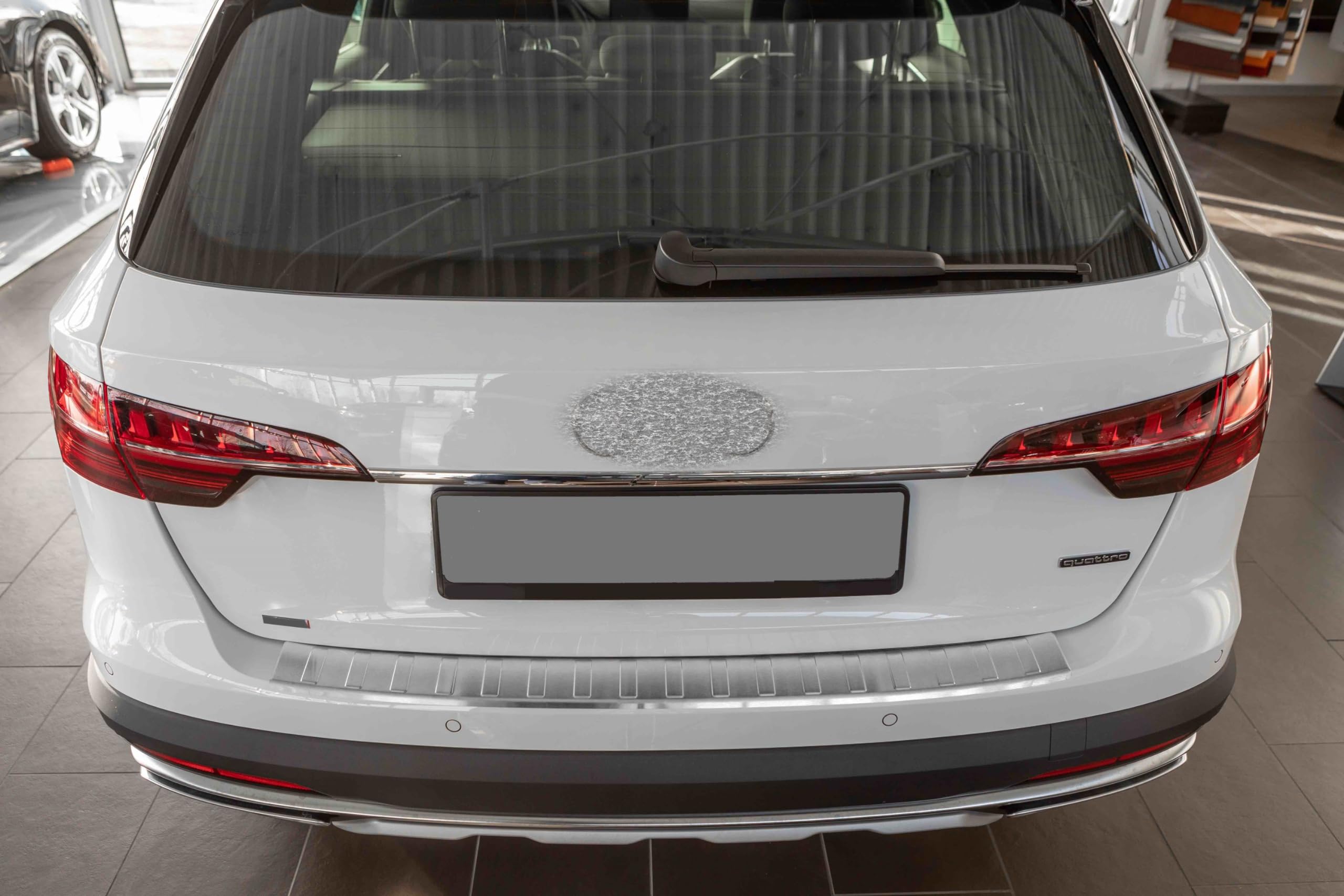 Aroba AR1227-BLM Edelstahl Anthrazit gebürstet Ladekantenschutz kompatibel mit Audi A4 Avant Kombi B9 ab BJ. 10.2015> passgenau Abkantung Farbe Anthrazit