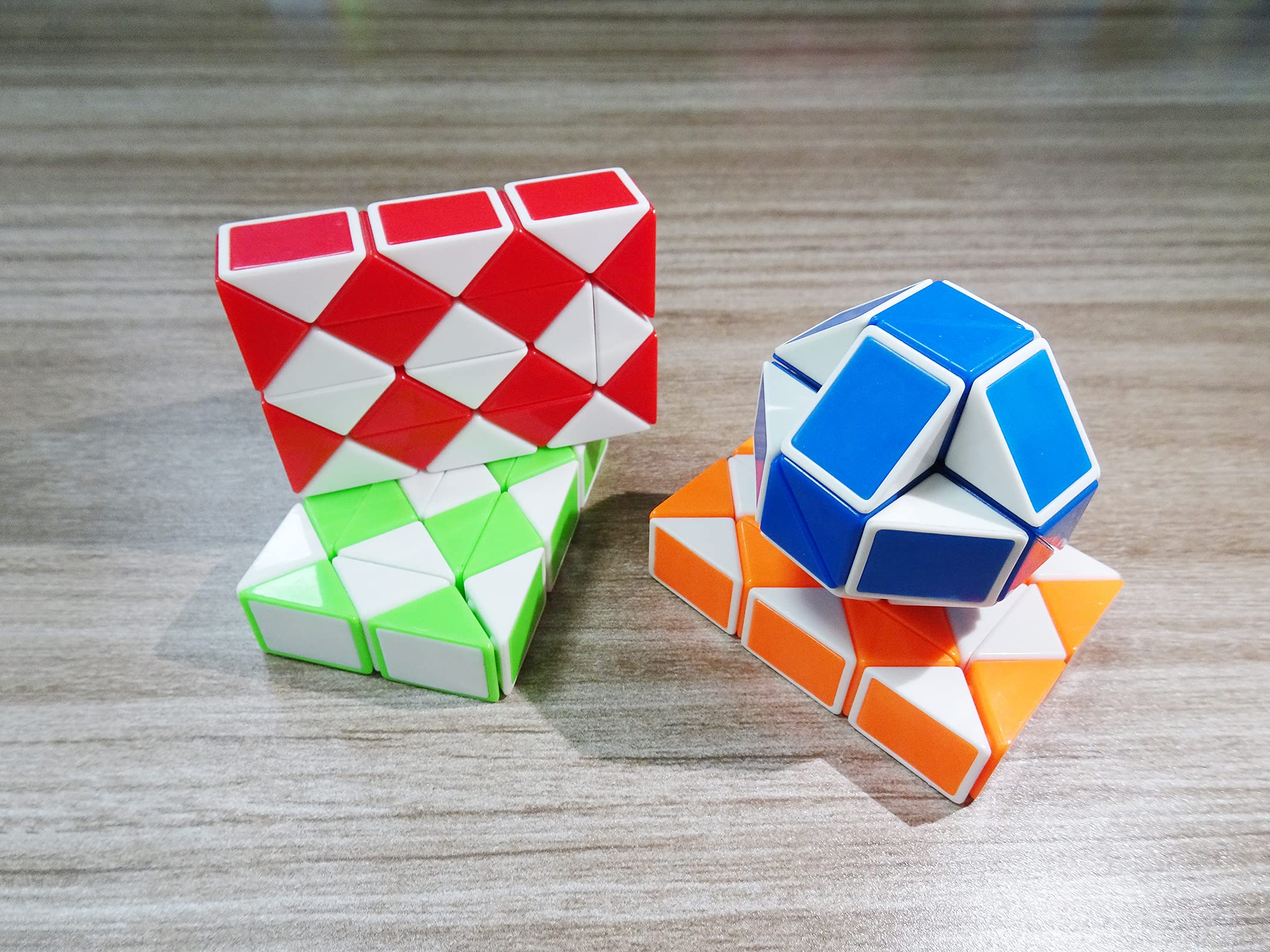 Prezent urodzinowy dla dzieci w wieku 8 lat, 12 sztuk, mini magiczny wąż, zabawki fidgets, dokładne pozycjonowanie, gładkie krawędzie, nie łatwo się zranić, prezent urodzinowy dla dzieci