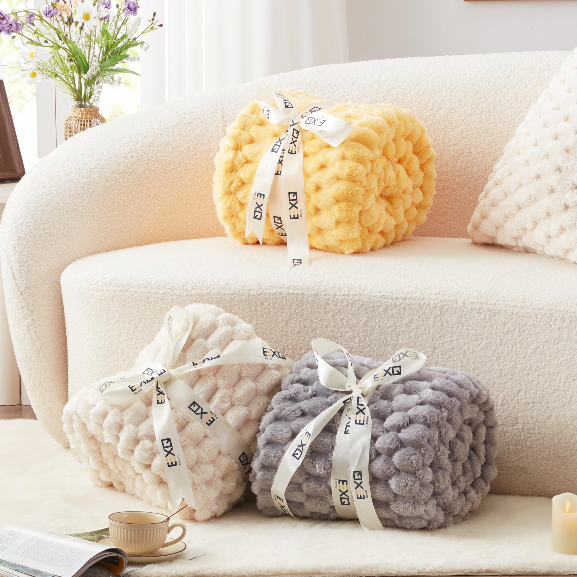 EXQ Home Fleece Throw Blanket for Couch and Bed, 3D Imitation Large Turtle Shell Jacquard Decorative Blankets, Plush Lightweight Fuzzy Flannel Blanket Suitable for All Seasons (50"Ã—60",Beige)