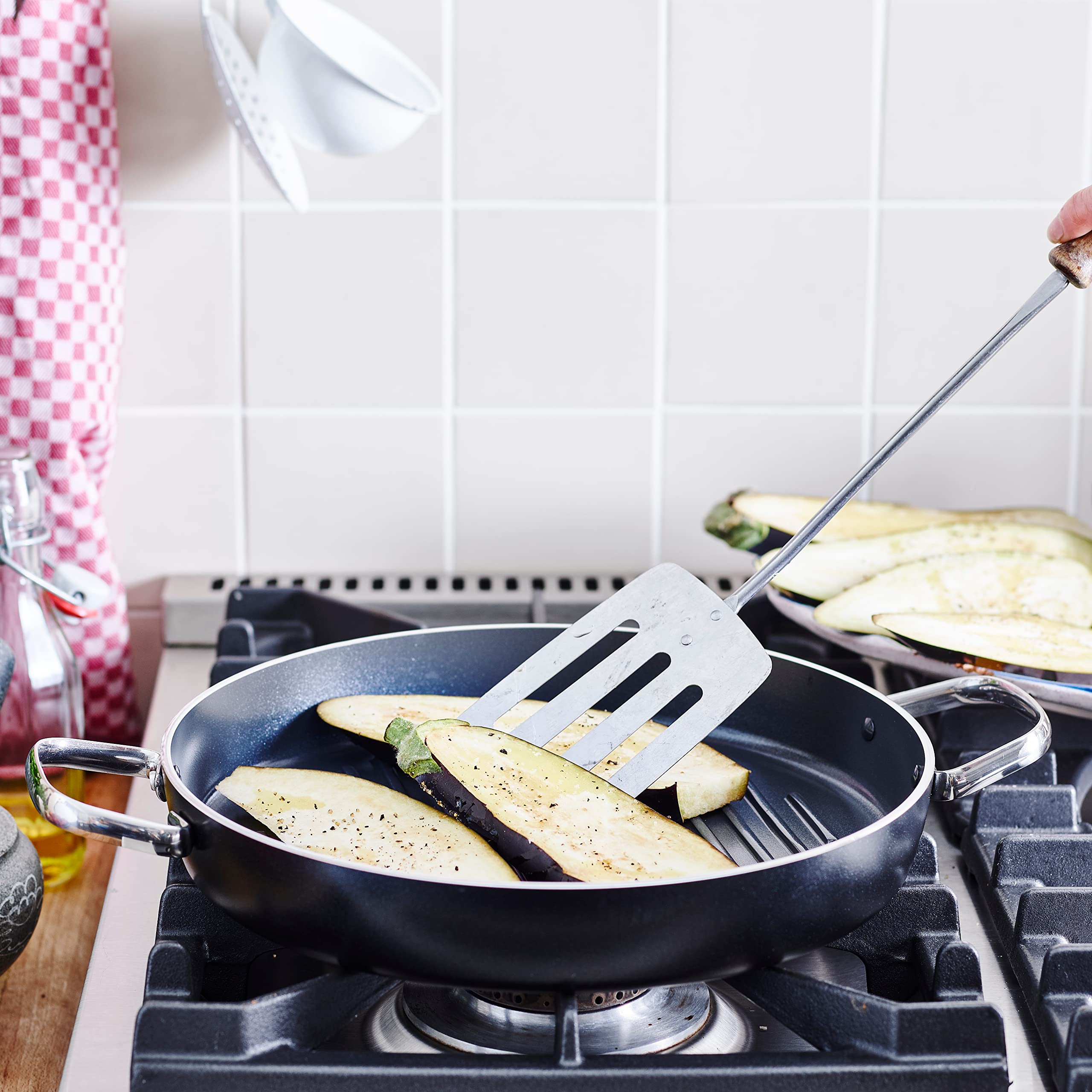 GreenPan Essentials Runde Grillpfanne (28 cm), gesunde keramische Antihaftbeschichtung, PFAS-frei, induktionsgeeignet, Spülmaschinengeeignet, Schwarz