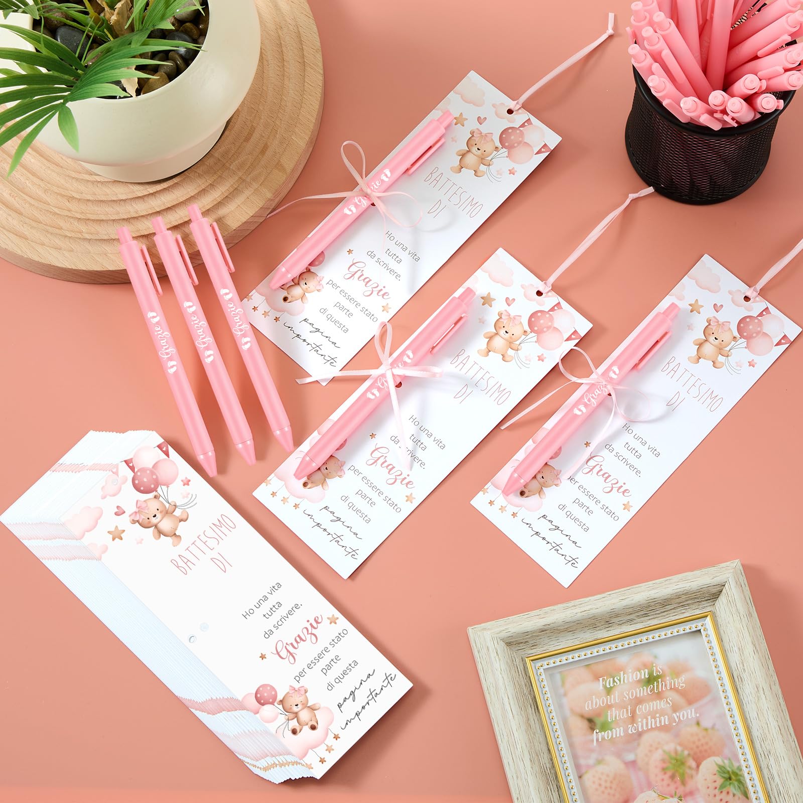 Tenare 30 Pezzi Segnaposto Battesimo Bimba Orsetto Segnalibri con Grazie Penna e Nastro Bomboniera Battesimo Bambina Regalo di Ringraziamento per gli Ospiti per Baby Shower Decoración da Tavola(Rosa)