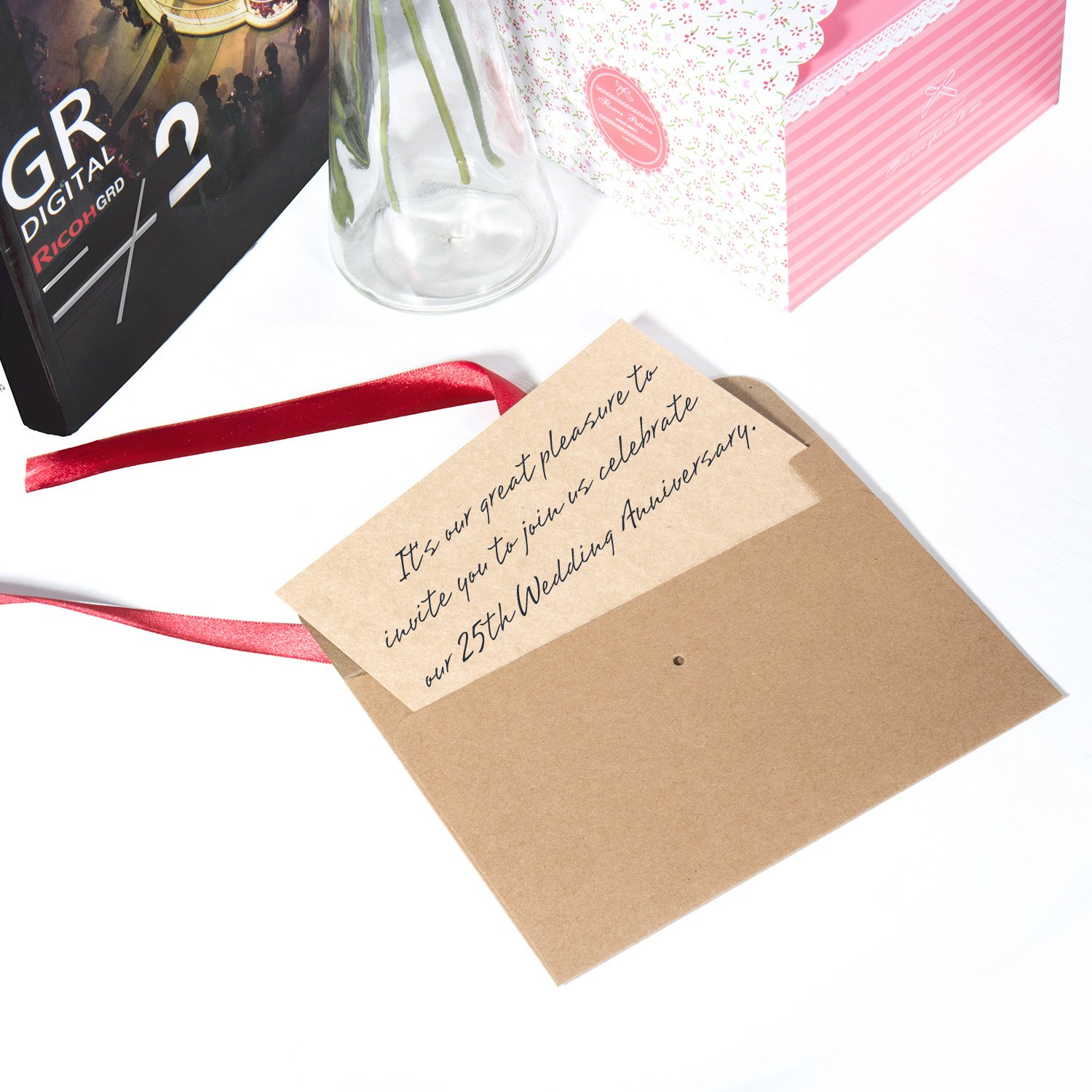 10 Pack Retro Kraft Enveloppen met Gesp en Lint voor Gift Card, Handgemaakte Uitnodigingen, Brieven, Bruiloft, Verjaardag of Festival Kaarten - Premium