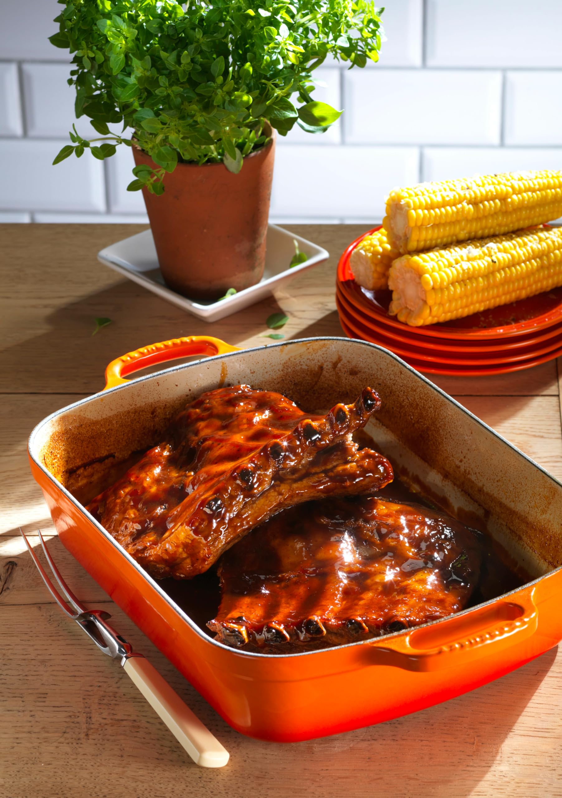 Le Creuset Signature Gusseisen-Bratreine, 33 cm, Rechteckig, Für alle Herdarten und Induktion geeignet, Volumen: 4,9 l, 3,85 kg, Ofenrot, 20184330902422