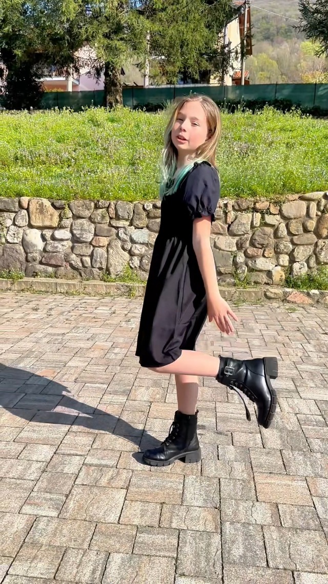 JiAmy Robes Pour Filles D'Été Manches Bouffantes Col Carré Plissé Élastique Robe A-Line à Taille Haute Casual Pour Filles 5-6 Ans, 120