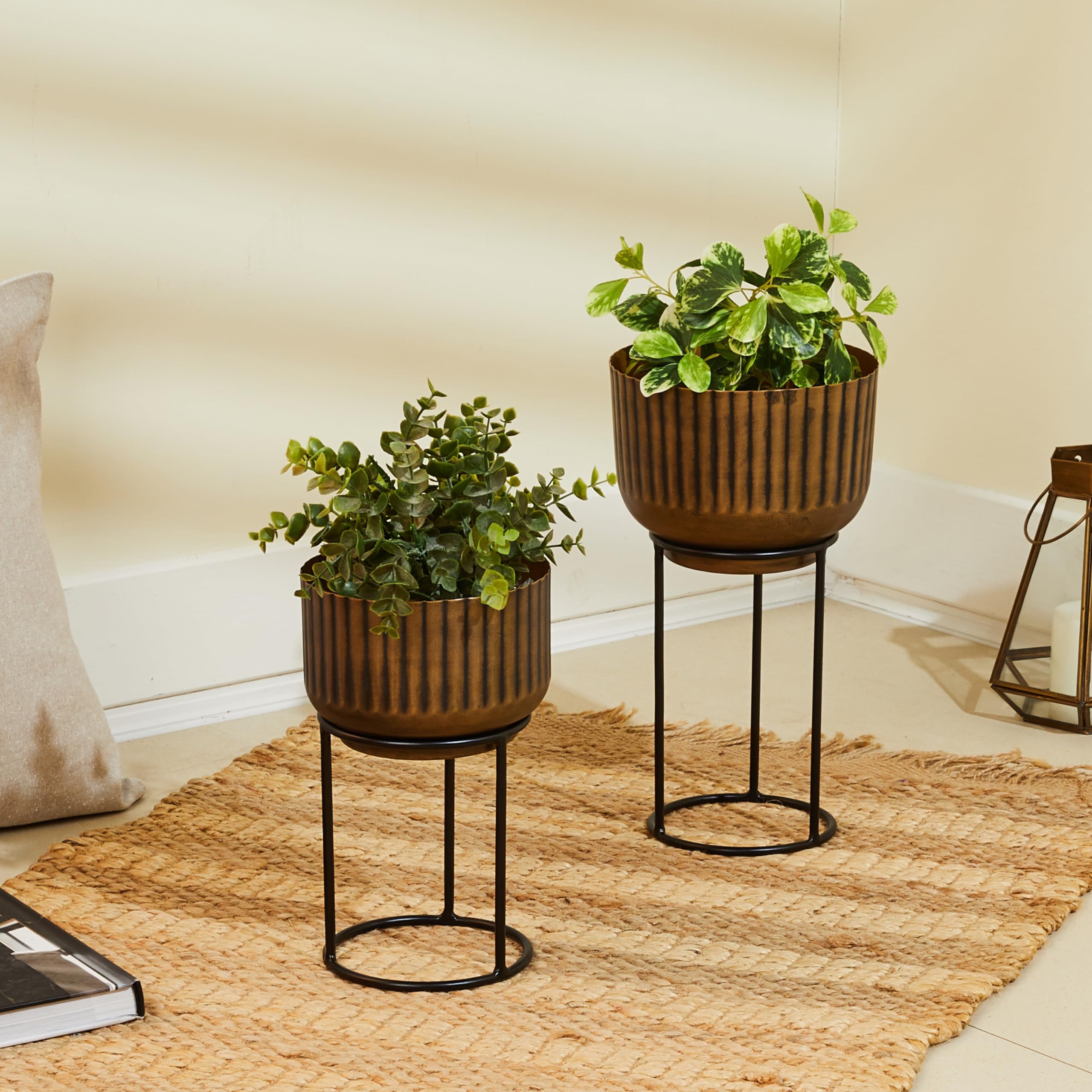 Amazon Brand - Solimo Metal Planter (Set of 2) | Sturdy Planter with Black Metal Stands | Lightweight (Antique Gold) (B0CZLN4VQ5) Amazon Price History, Amazon Price Tracker