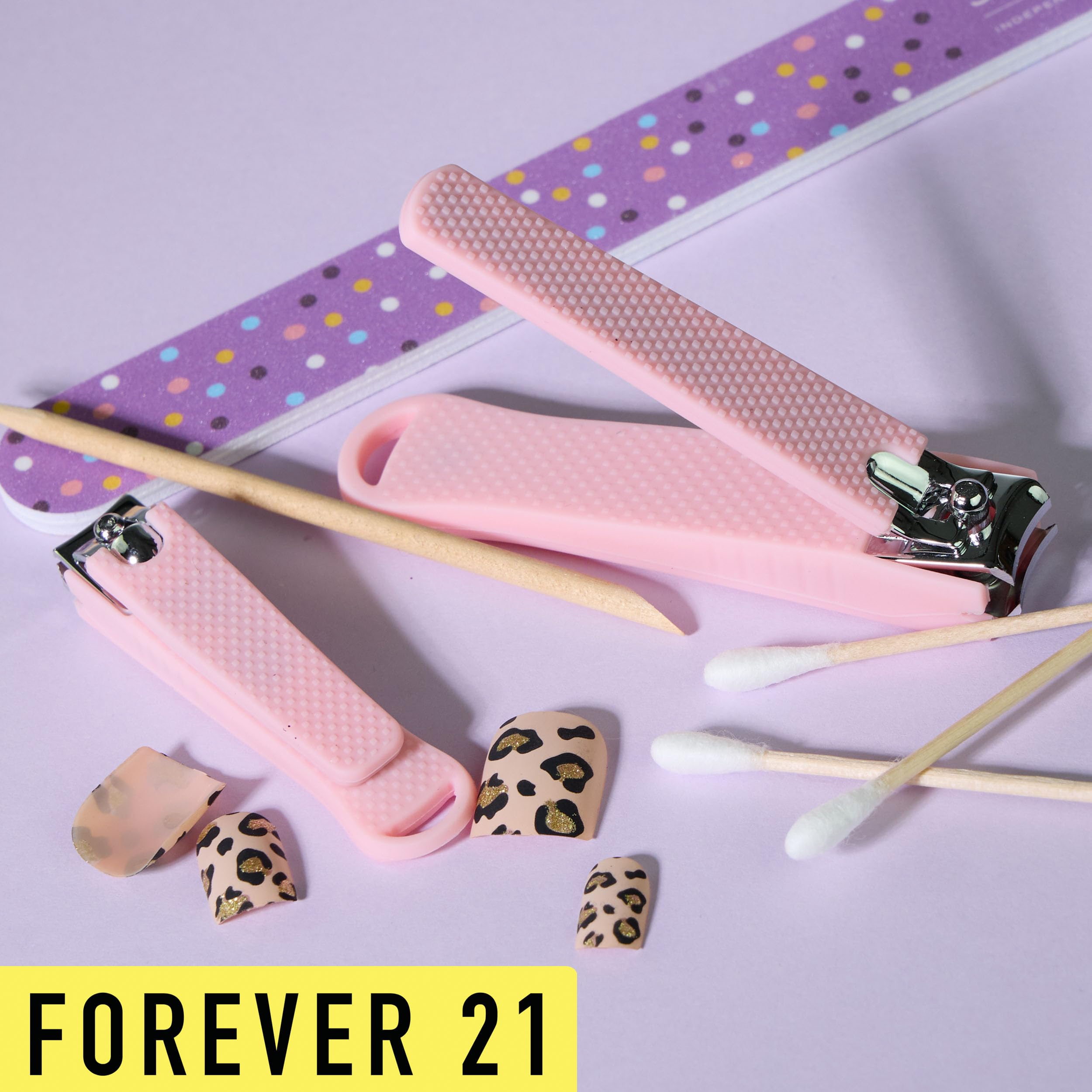 Forever 21 Nagelknipser-Set – 2-teiliges Soft-Touch-Nagelknipser, Vorteilspack, große und kleine Präzisions-Nagelknipser, unverzichtbare Maniküre- und Pediküre-Werkzeuge