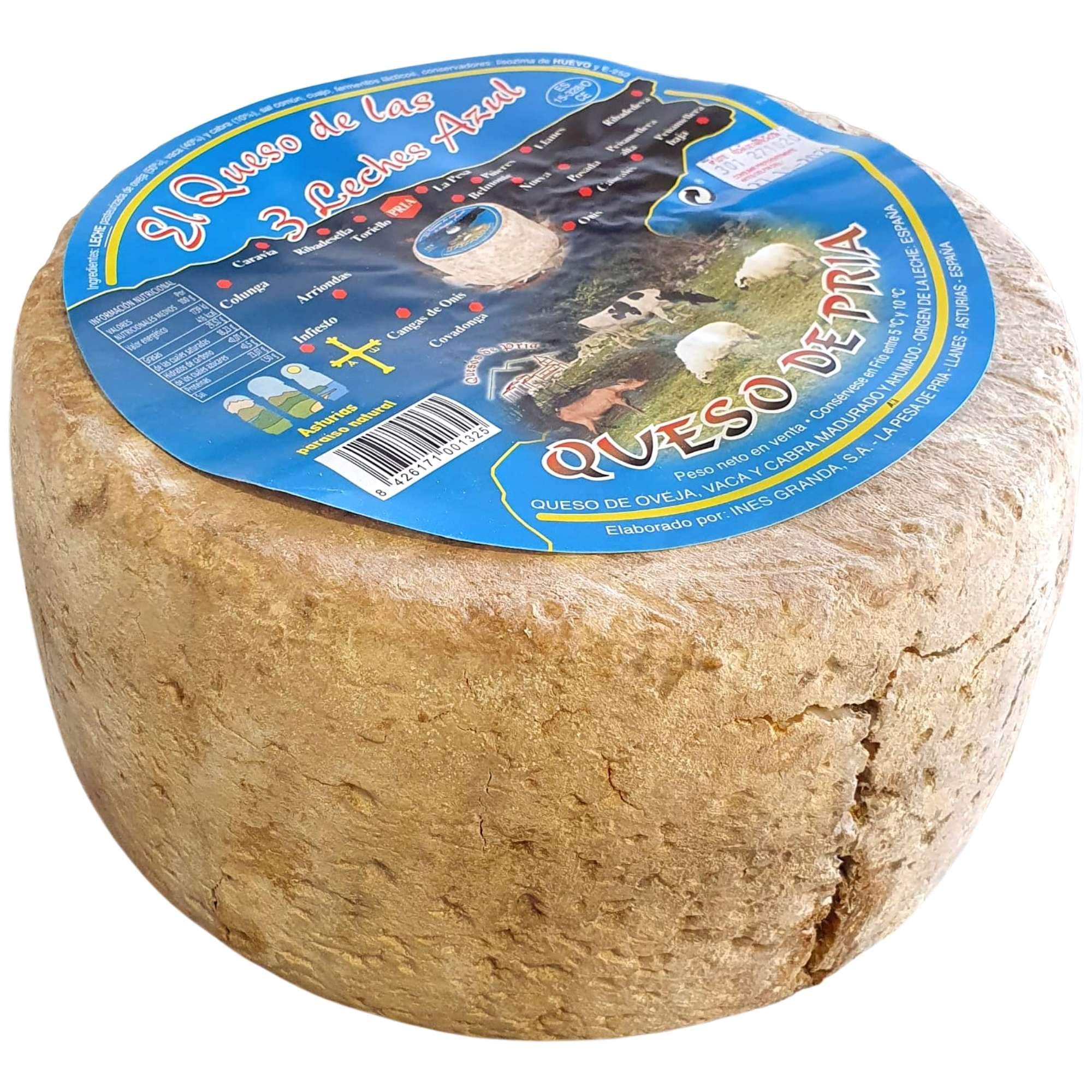 Queso Azul de Pria Tres Leches - Delicioso queso azul elaborado con leche de vaca a la que se le añaden crema de leche de oveja y crema de leche de cabra (Cuarto Queso 800 gramos)
