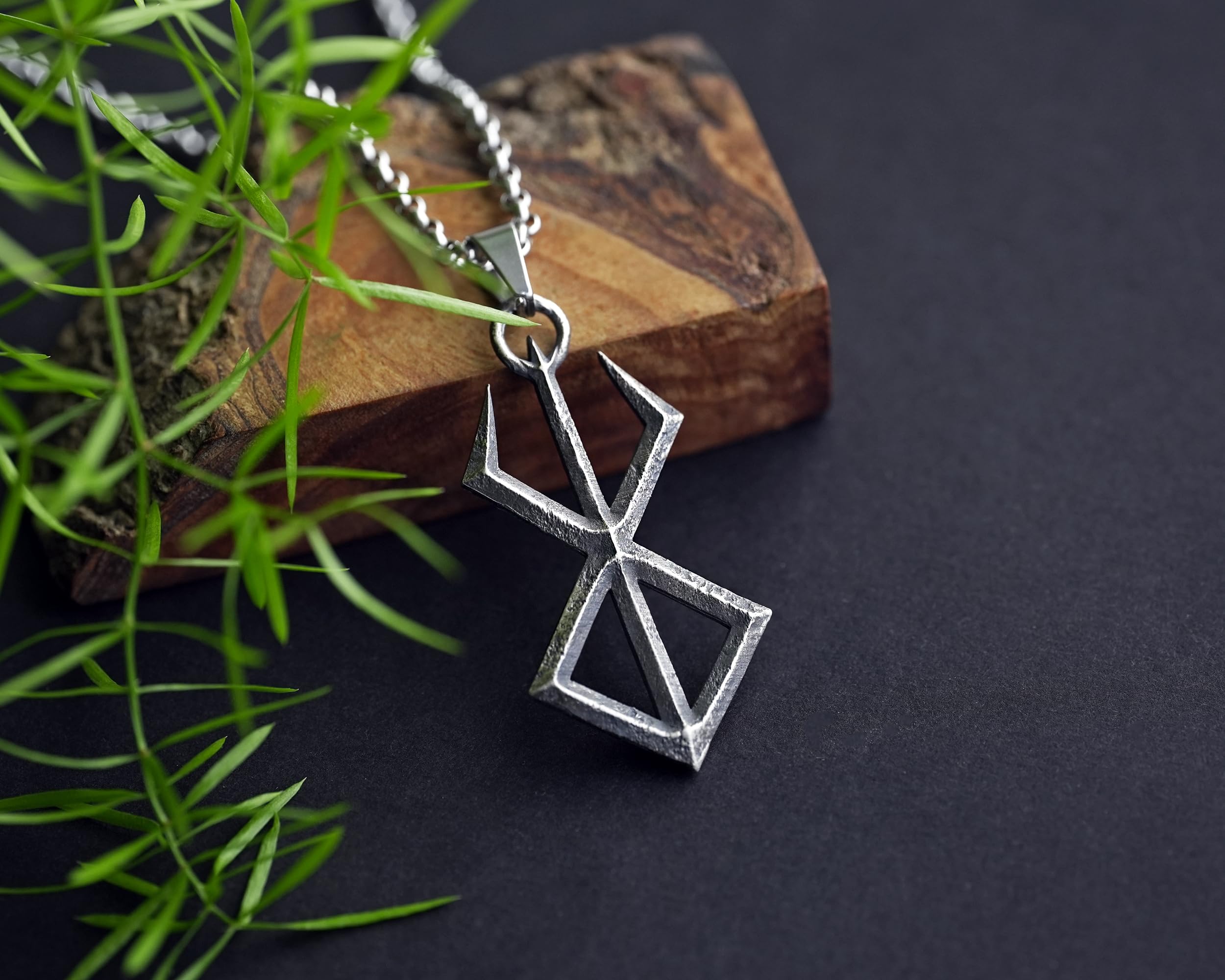 Baldur Jewelry Sonnenfinsternis-Runenkette aus Sterling Silber | Massiver 32-mm-Anhänger, in Europa handgefertigt, mit 56 cm langer Edelstahlkette für Dark Fantasy und Cosplay.