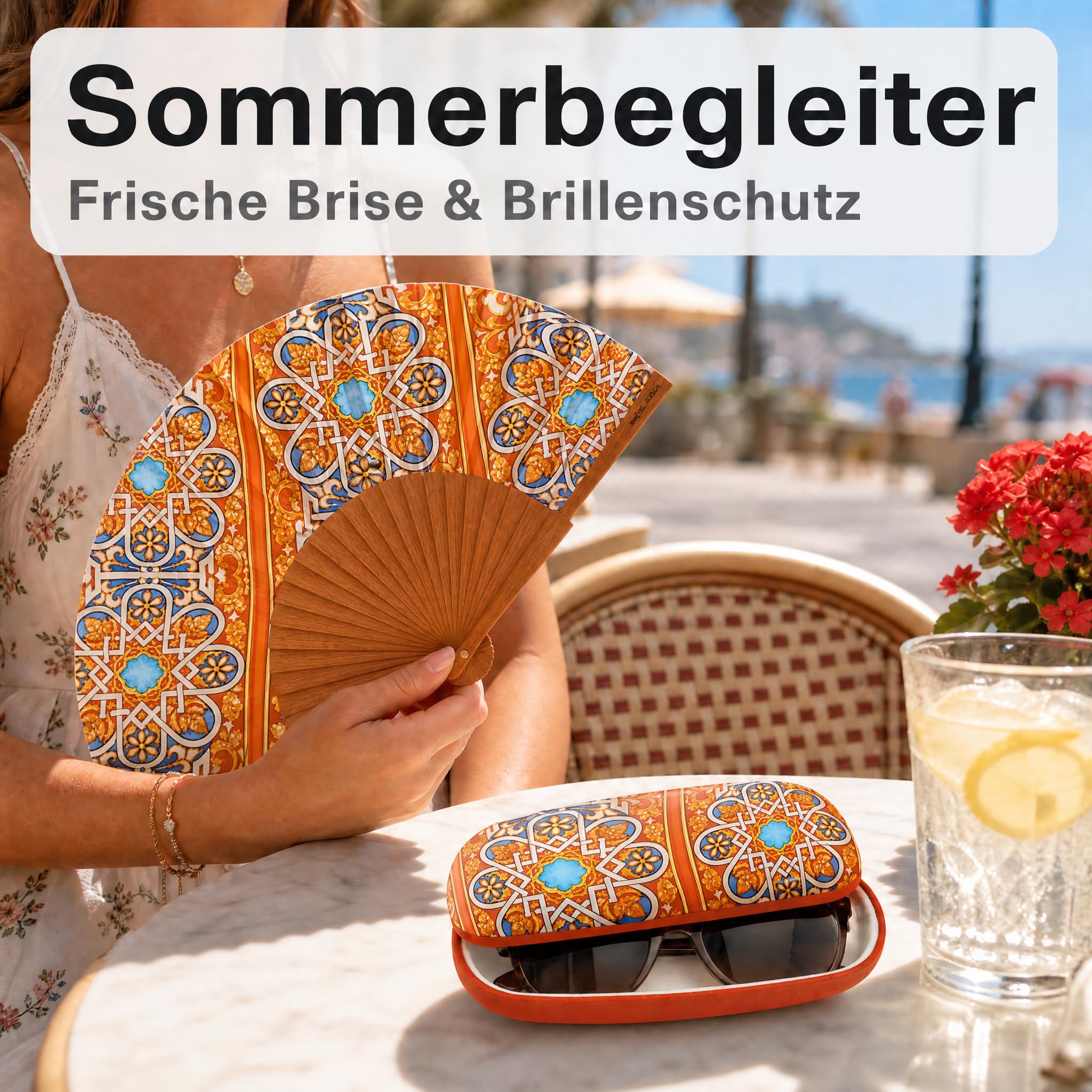Handfächer & Brillenetui Set Stefanie, Buntglas Muster, Geschenkset Frauen | Faltbarer Handfächer mit Holzgestell und passendes Hartschalen-Brillenetui im farbigen Design – als Muttertagsgeschenk