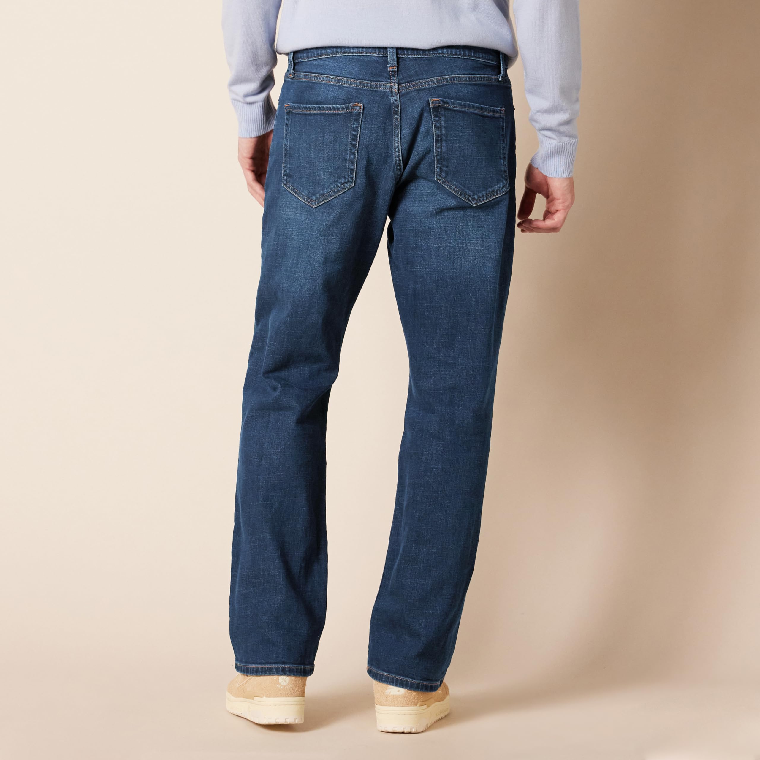 Amazon Essentials Jeans dritti con taglio bootcut - colori fuori produzione Uomo
