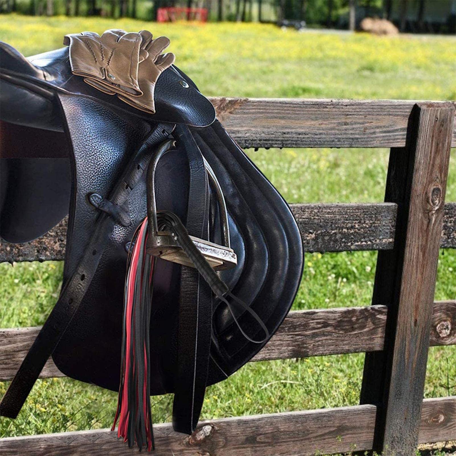 5 Frusta con Nappa in | Frusta da Equitazione equestre con Manico in Pelle PU | per frustino da Cavallo Nero e Strumento di addestramento Cosplay per Feste