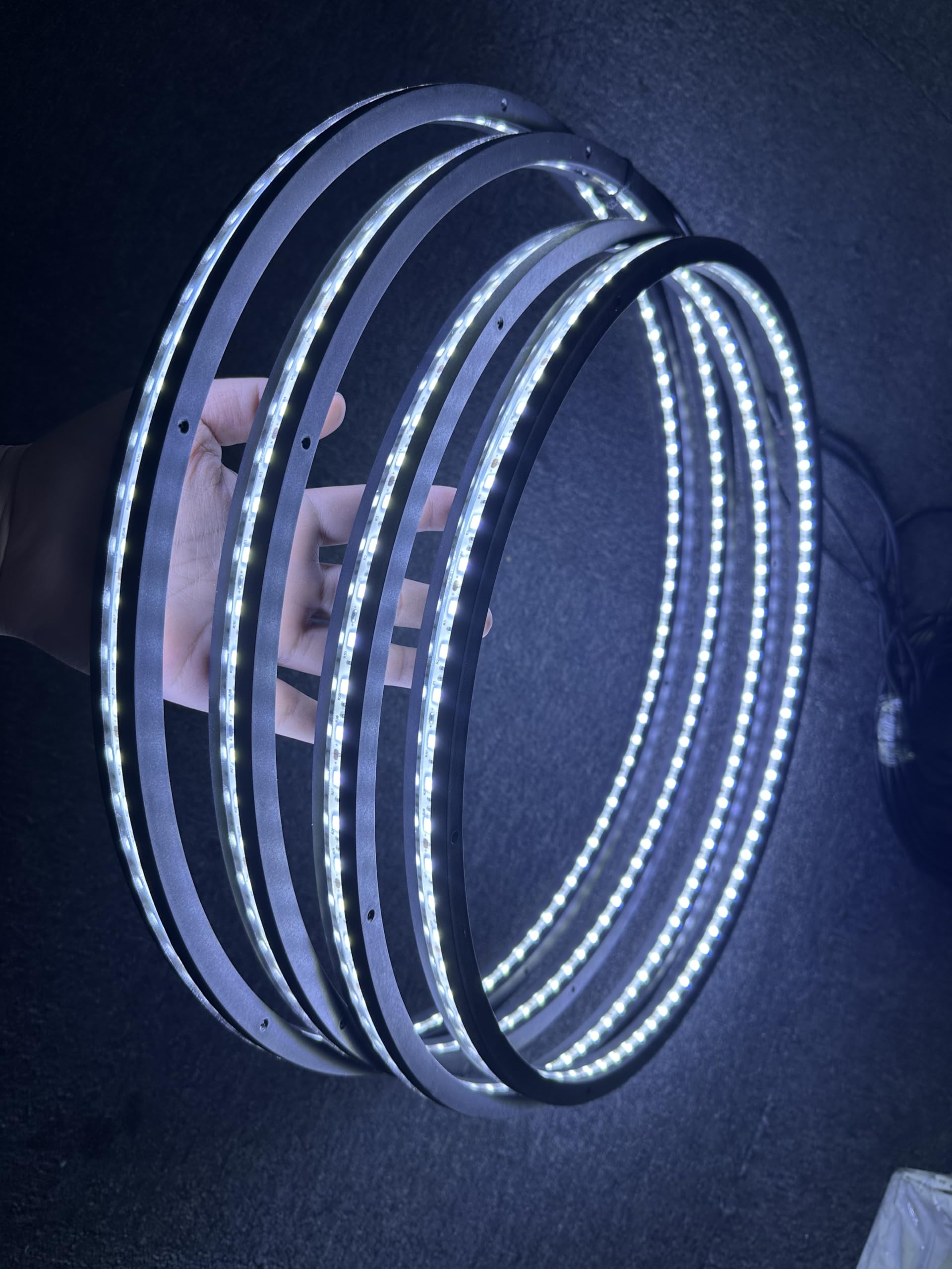 Sando Tech 17.5'' Pure White Flashing Double Side LED Wheel Ring Lights Cold White Rim Lights Strobe Tire Lights Switch/Remote Ctrl 4Lights for Truck Vehical Offroad (17.5'')