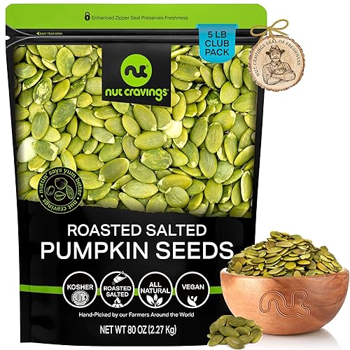 Semillas de calabaza asadas y saladas, pepitas, sin concha (80 oz - 5 libras) empaquetadas frescas en bolsa resellable, bocadillo de nueces,