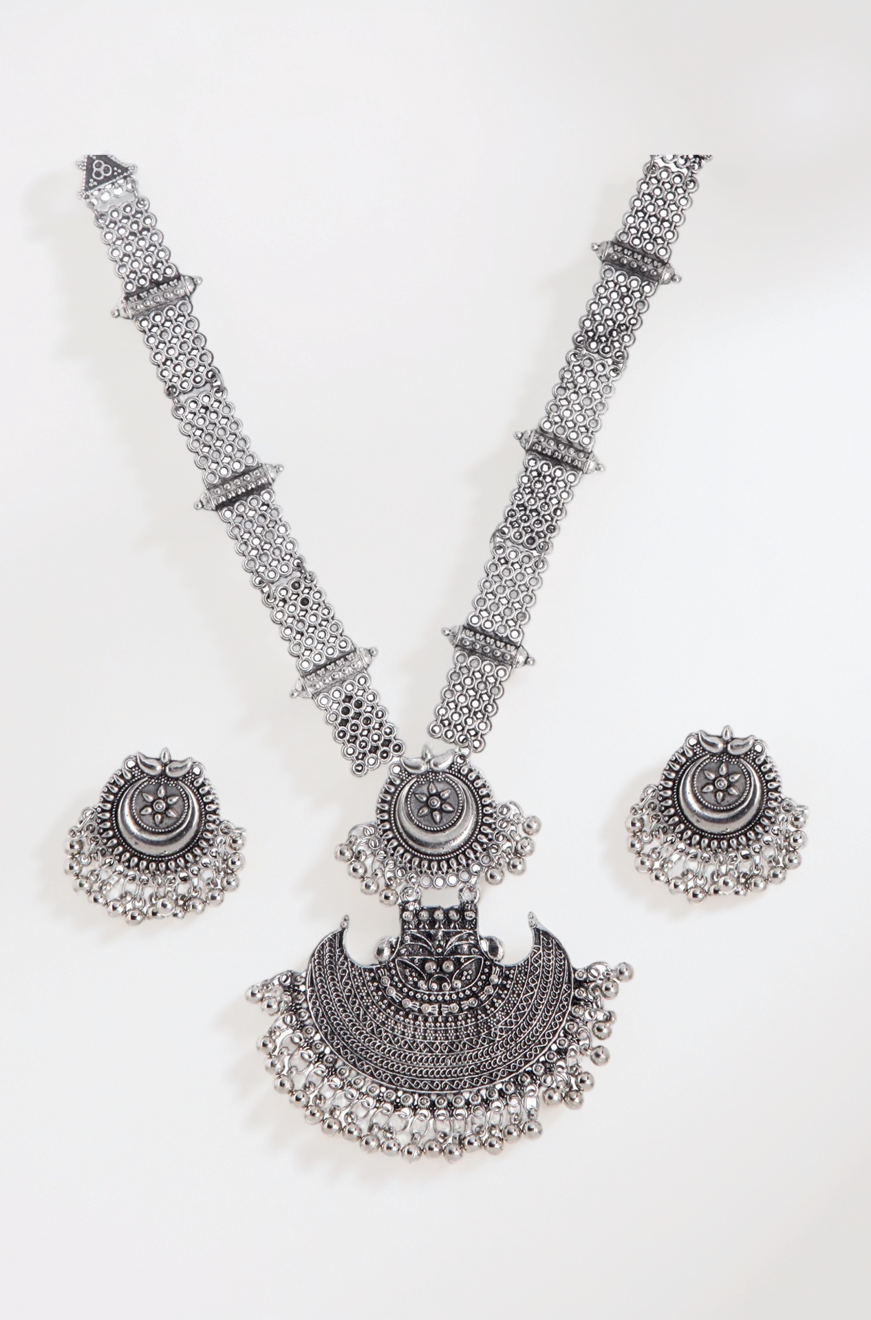 Latest Stylish Design Fancy Traditional Oxidised Silver Necklace Jewellery Set for Women (13112s)