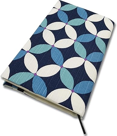 Amazon 和デザイン ブックカバー 本カバー サイズ調整可能 読書 日本製 しおり付き 和雑貨 おしゃれ プレゼント 七宝 ブルー 新書判 三六判 専門書 ブックカバー 文房具 オフィス用品