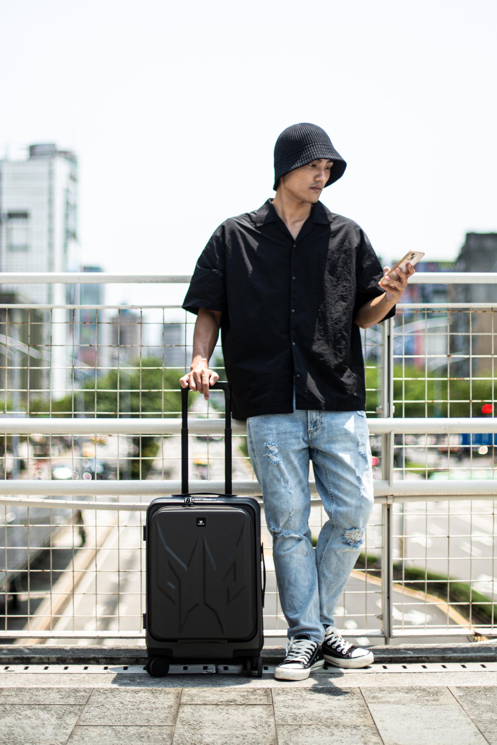Acer Predator Street-Style 20-Inch Carry-On Luggage Review - Dettaglio