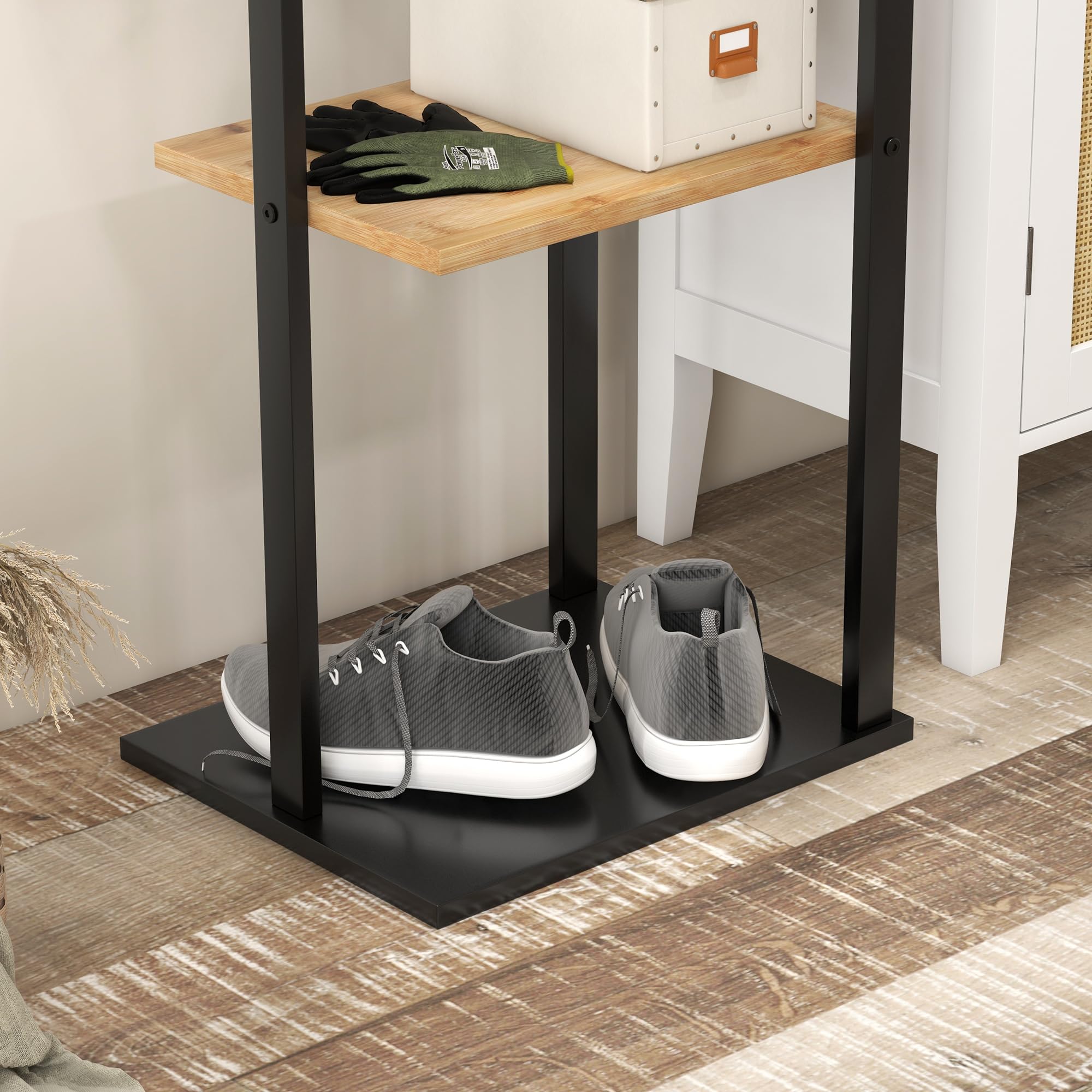 HOMCOM Perchero de Pie de Bambú con 2 Estantes 2 Ganchos Natural y Negro | 5 Barras, Perchero de Entrada Recibidor, Estructura de Acero, para Colgar Ropa, Pasillo Sala de Estar Dormitorio