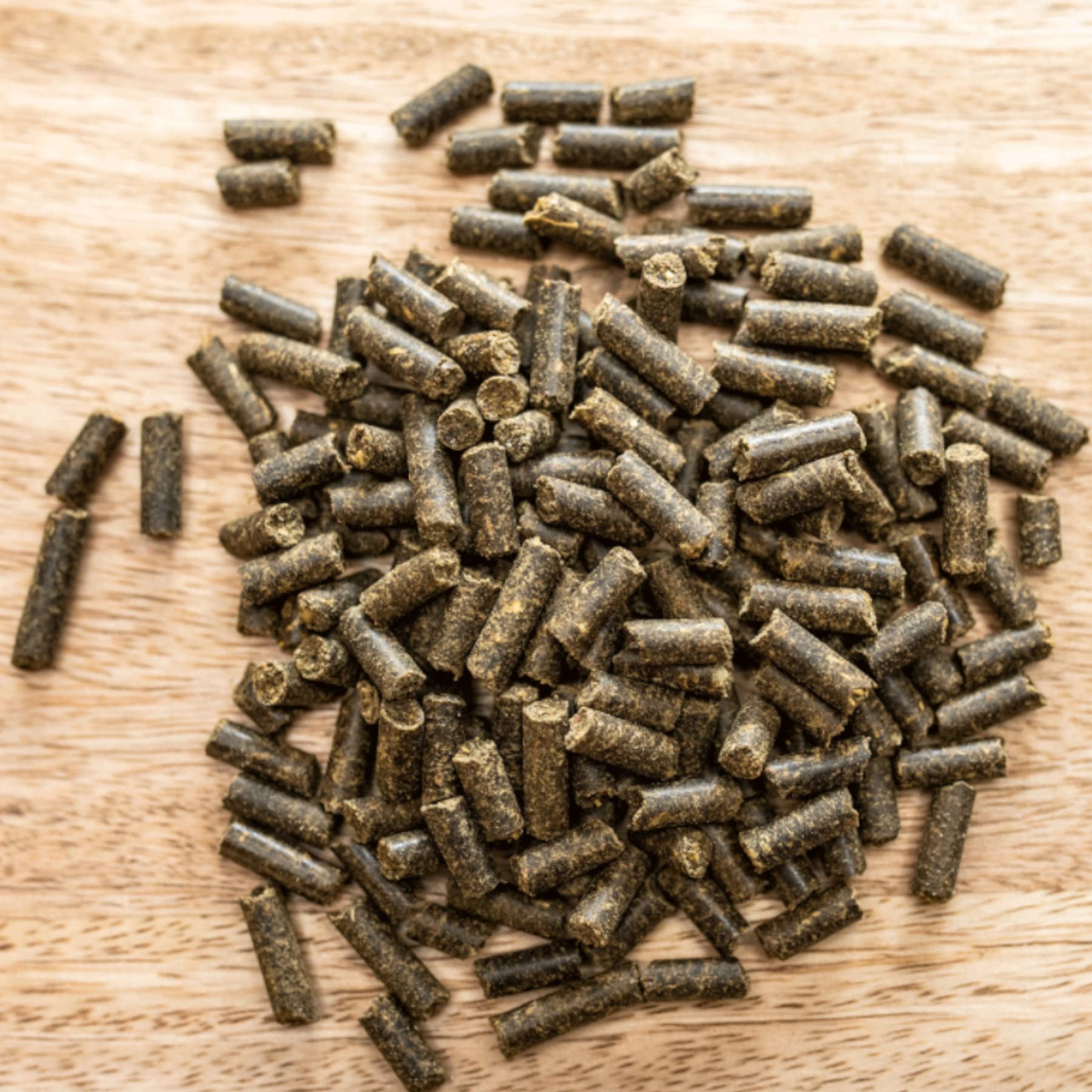 St. Hippolyt Pellet di erbe anti-stress | 3 kg | mangime complementare per cavalli | con valeriana