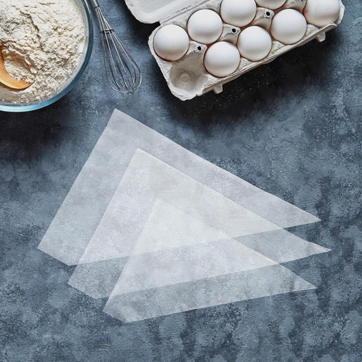 300pcs Pastry Piping Bags for Frosting and Baking Triangular Plastic