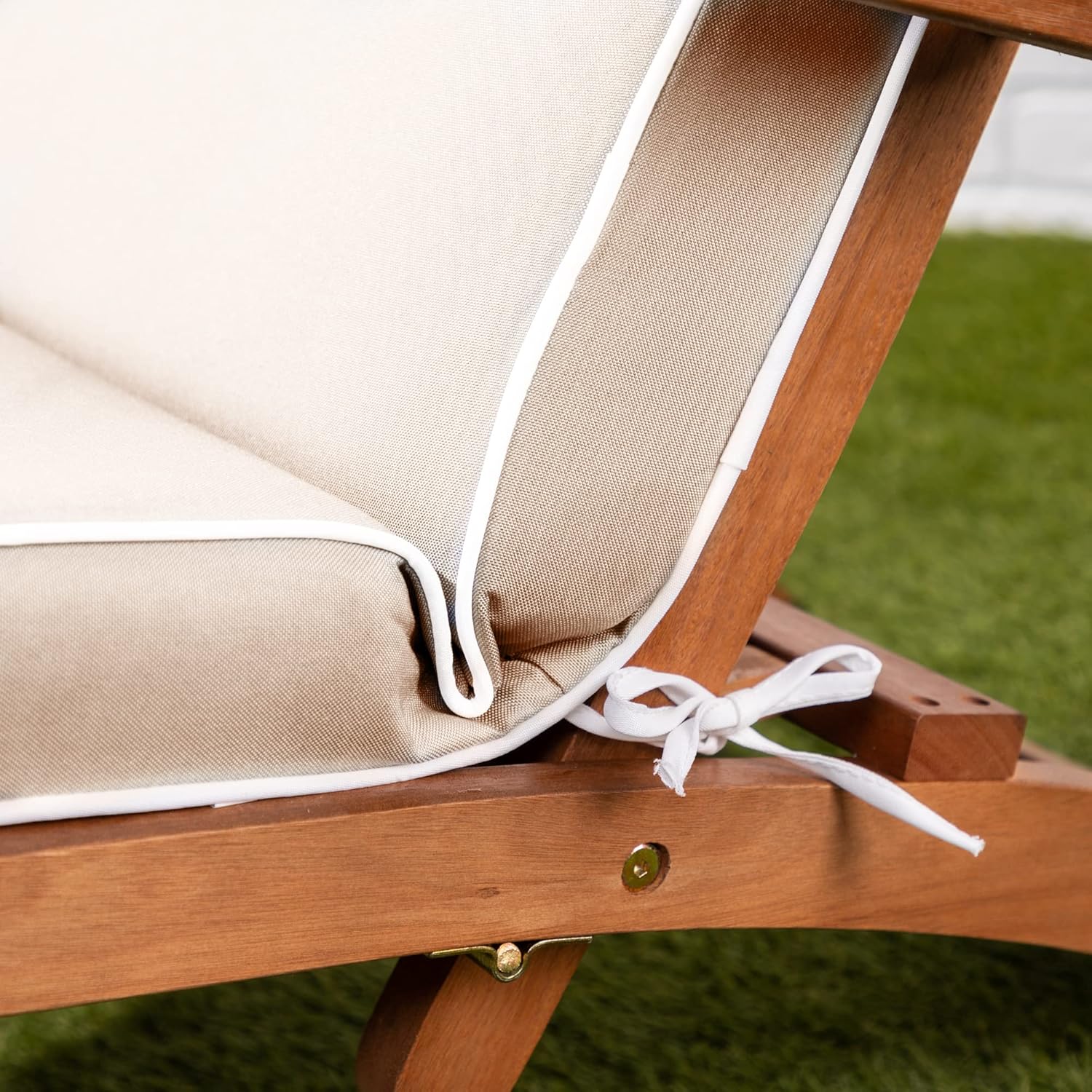Alfresia Luxury Steamer Deck Chair Cushion in Cream Garden & Outdoors Cushions Sunloungers