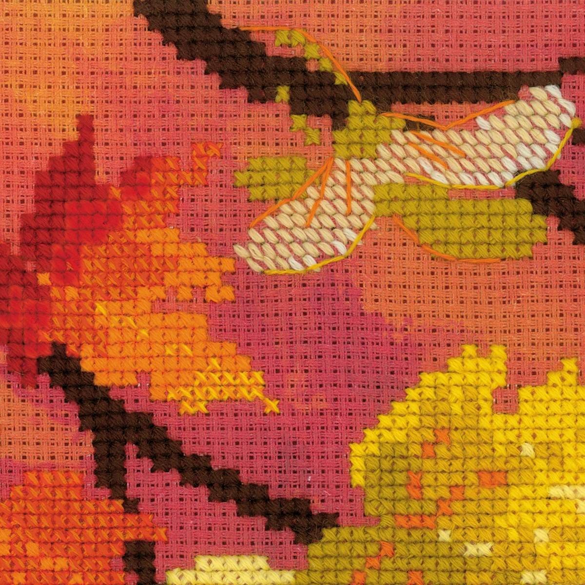 RIOLIS 0054 PT - Autumn Colors - Stamped Embroidery Kit 15¾