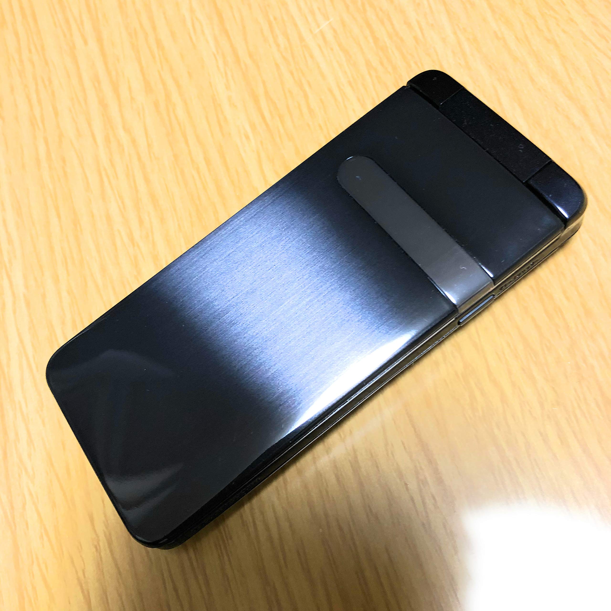 Amazon | au GRATINA ブラック 白ロム | Kyocera(京セラ) | 携帯電話本体 au GRATINA ブラック6台