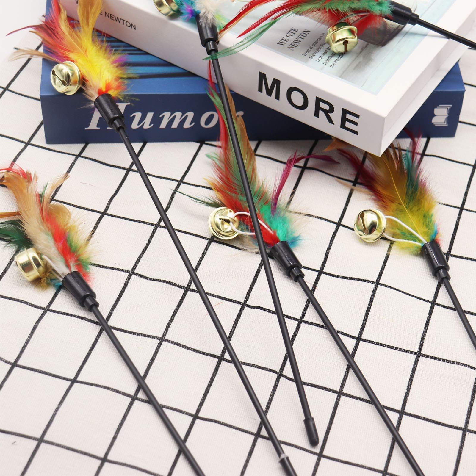 Set of 6 Feather Wands for Cats - Variable Colour - Coloured Feathers - for Cats and Kittens - Image 4