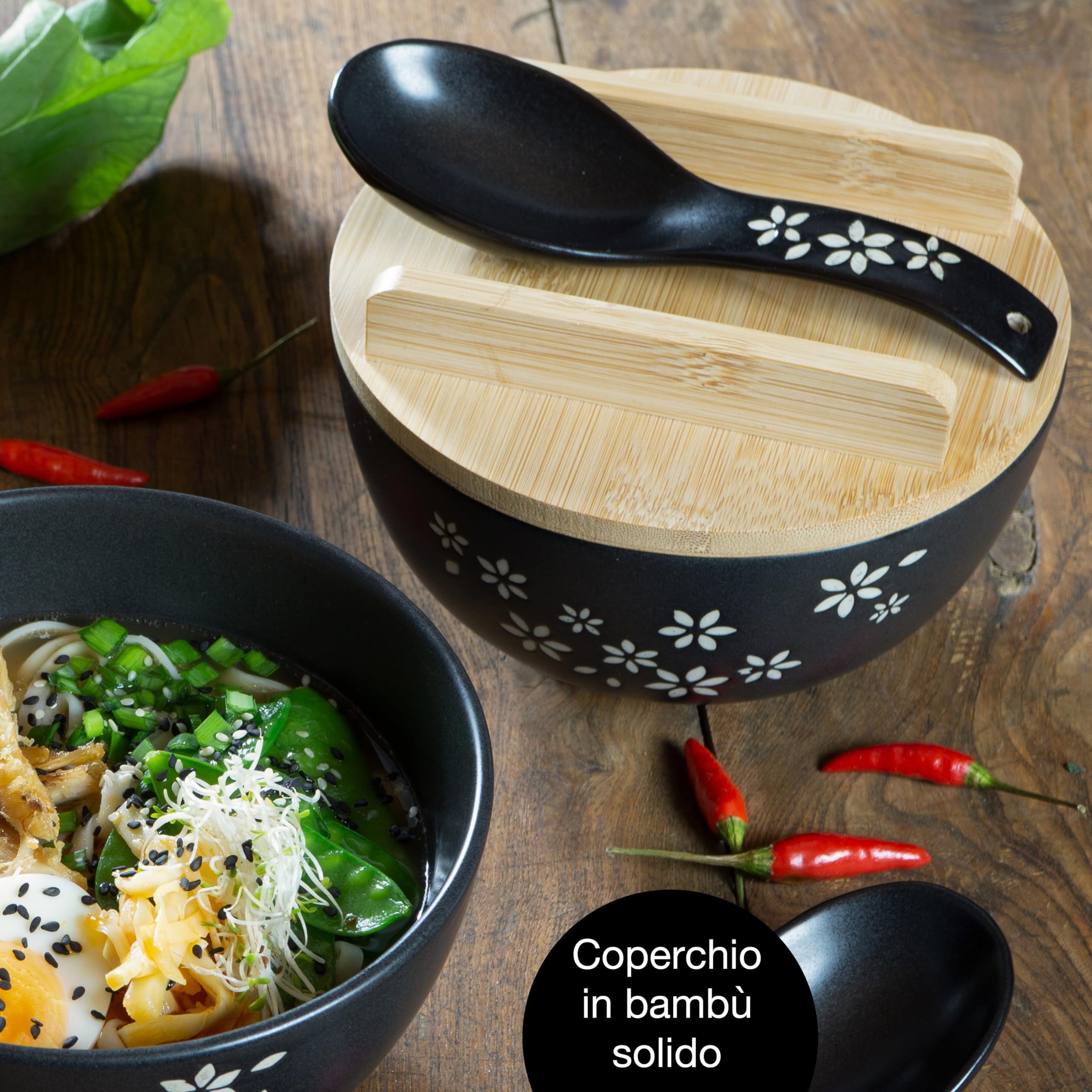 Moritz & Moritz 2 scodelle per ramen in ceramica - 600 ml - Ø 15 cm - Set di ciotole nere per ramen per 2 persone – Scodelle per zuppe, pho e sushi – Bacchette e cucchiai inclusi