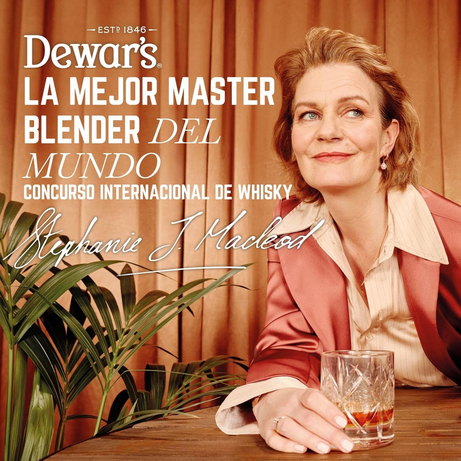 Dewar's 18 Year Old Blended Scotch Whisky con Lata de Regalo, 40% ABV, 700ml, Madurado en Barricas de Roble Vintage, 70cl (el embalaje puede variar)