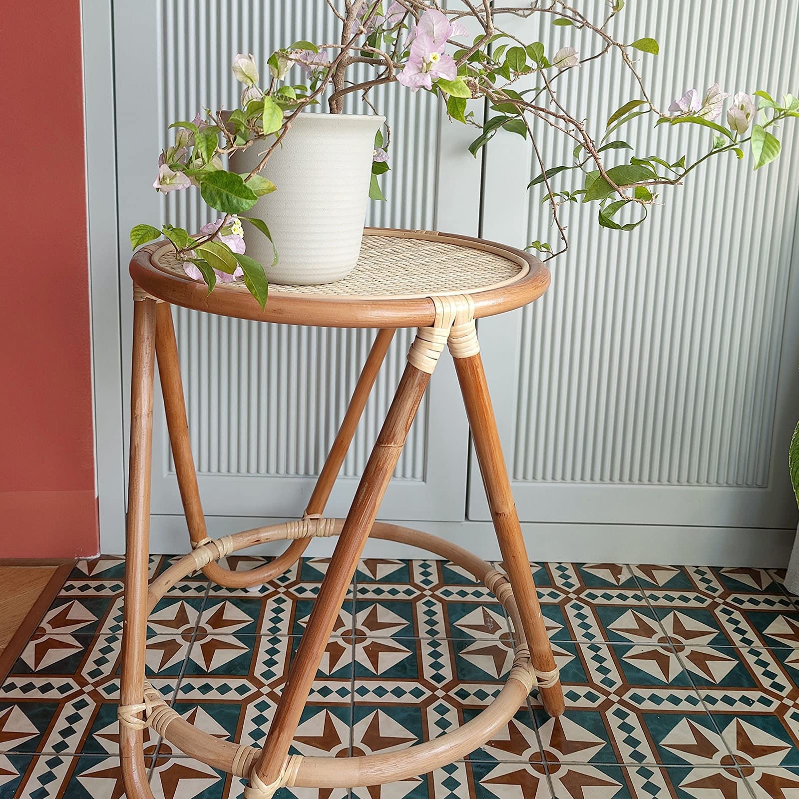 Tisch aus gehärtetem Glas und Rattan, Rattan-Teetisch, natürlicher Stil, Wohnzimmer-Beistelltisch, Eck-Ausstellungstisch, kompakte Couchtische, Terrassen-Freizeittisch, a, 50 x 50 x 51 cm, hergestellt