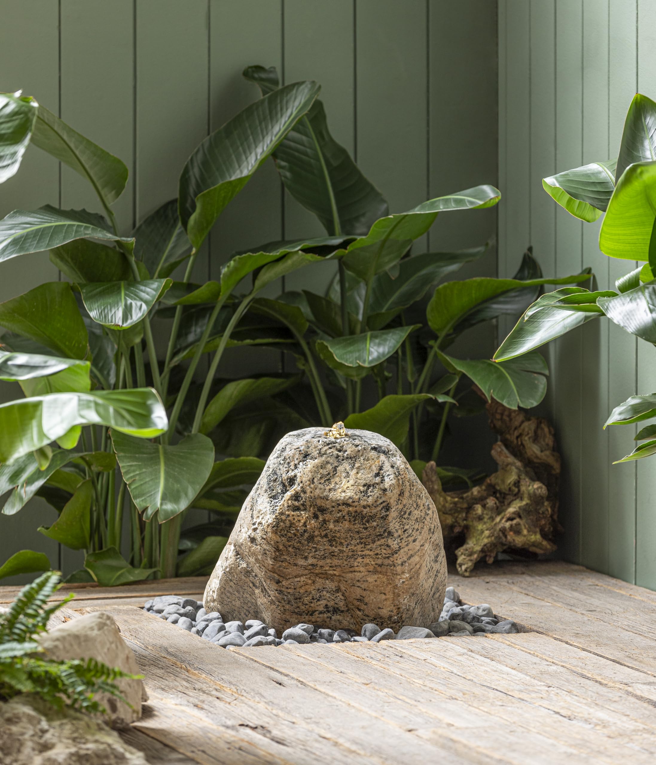 Dehner Gartenbrunnen River Rock, Naturstein mit LED Beleuchtung, ca. 33 x 25 x 35 cm, Granit, grau