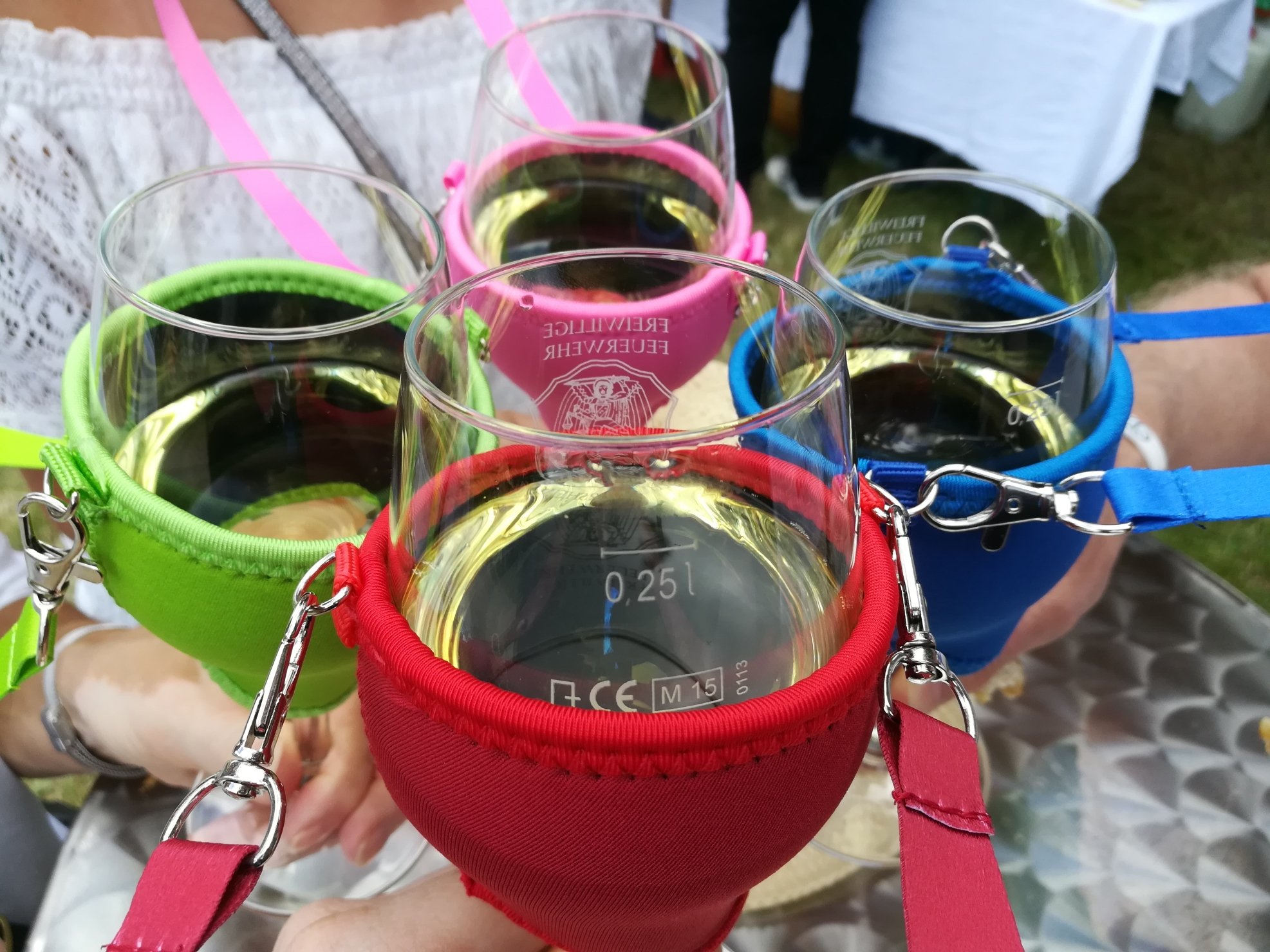 Soporte Portacopas De Vino Para El Cuello - Ajustable, 2 Piezas - Ideal Para Fiestas, Catas Y Piscina