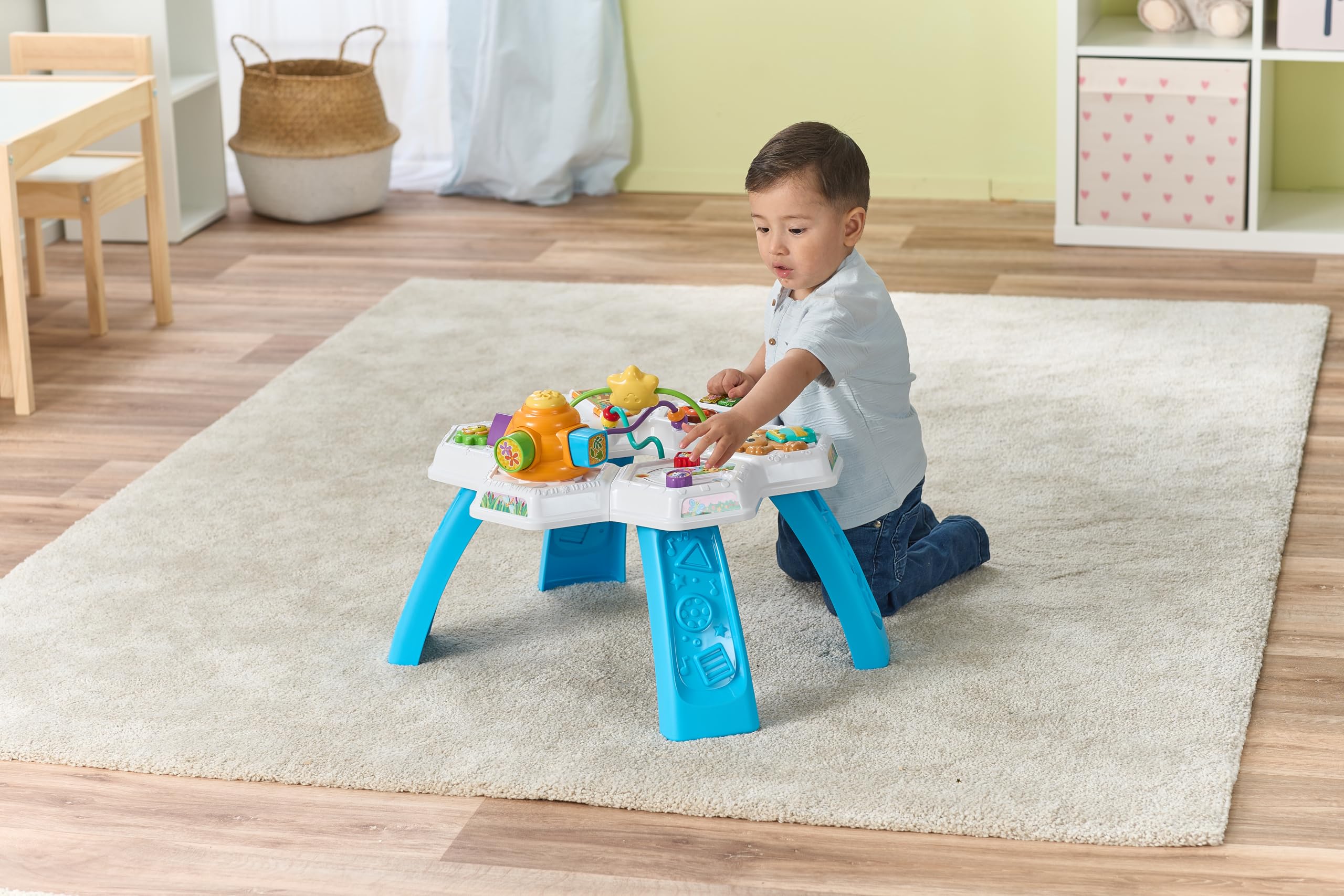 VTech Baby Busy Bee Table d'activité, Jeu interactif, chansons et mélodies, développe la motricité, Le développement sensoriel, la Cause et l'effet, Convient aux Enfants de 6, 9, 12 Mois et Plus
