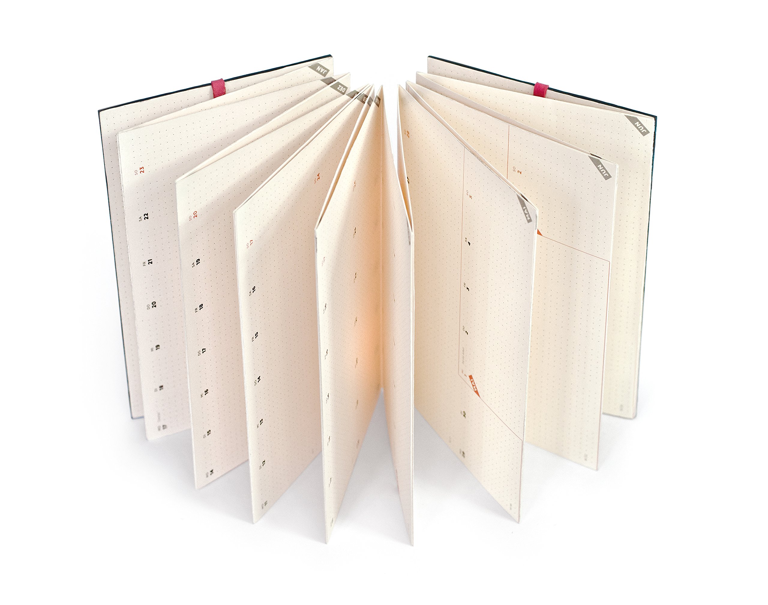 DAYZ landscape Wochen-Kalender, Terminplaner, Taschenkalender & Tischkalender, akademisches Jahr 2026/2027, Leporello ca. A6 quer, 82 Seiten, 240 g/m², Hardcover, handgefertigt in Wien