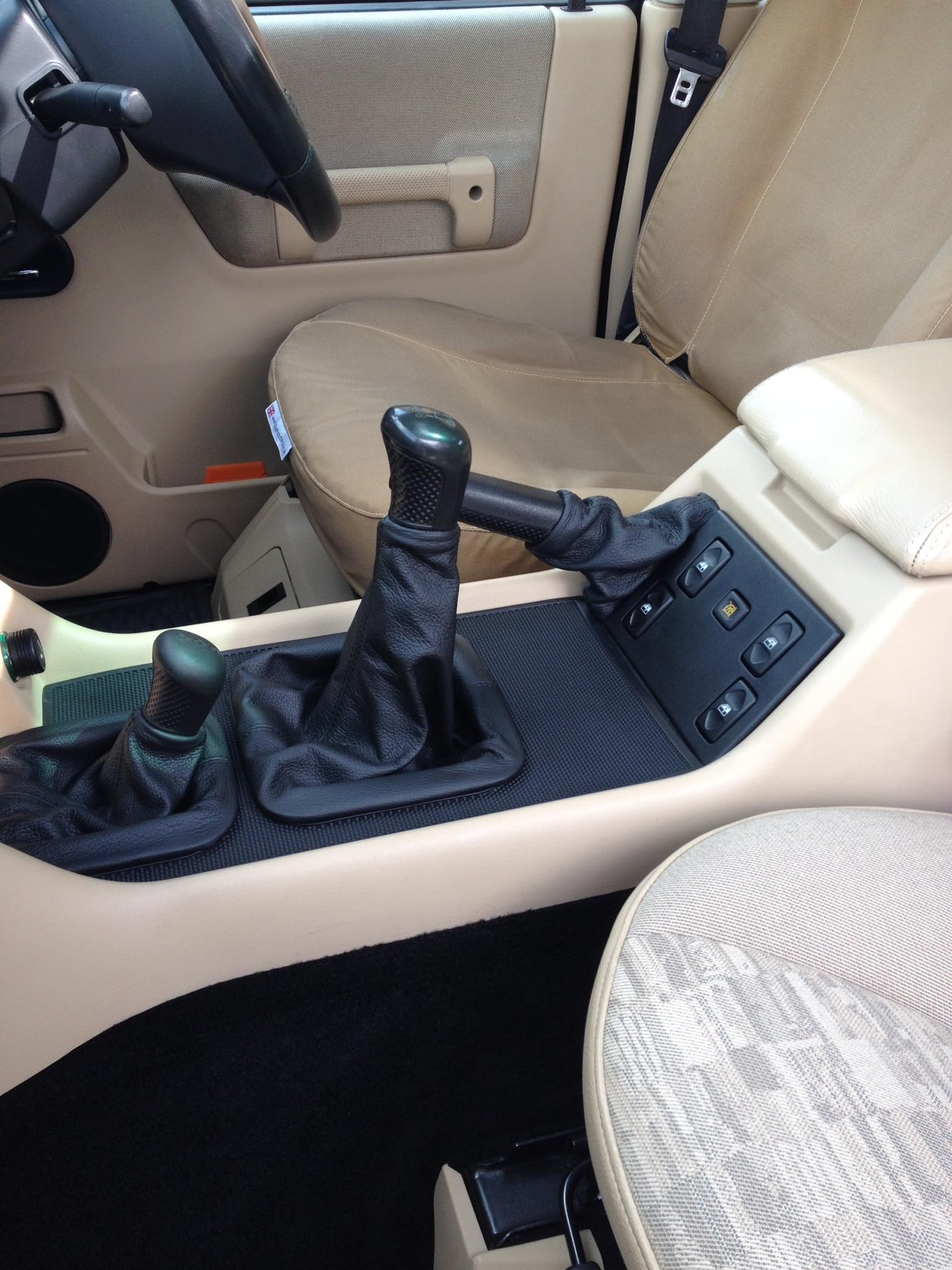 GEAR GAITER IN BLACK VINYL BLACK STITCH FITS LAND ROVER DEFENDER TDI TD5 - Foto 8