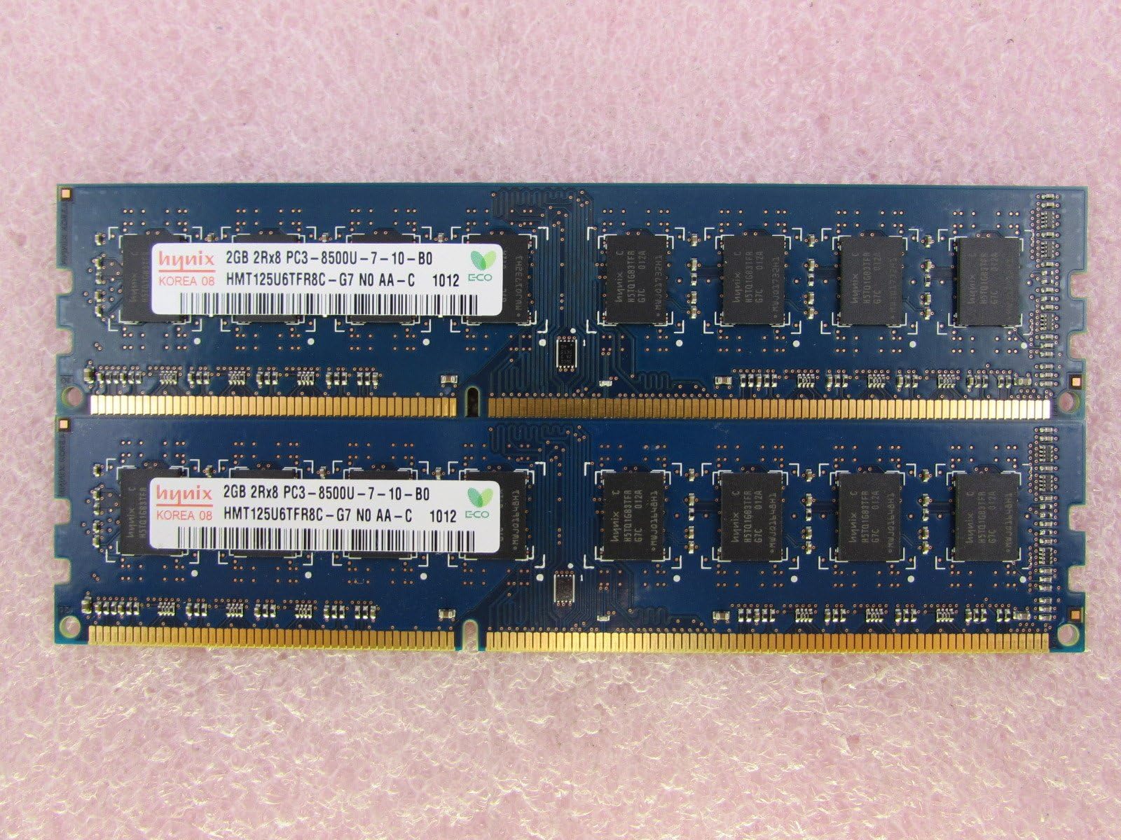 HMT125U6TFR8C-G7 4GB 2 x 2GB PC3-8500U DDR3 1066 Non-ECC Unbuff Memory Kit