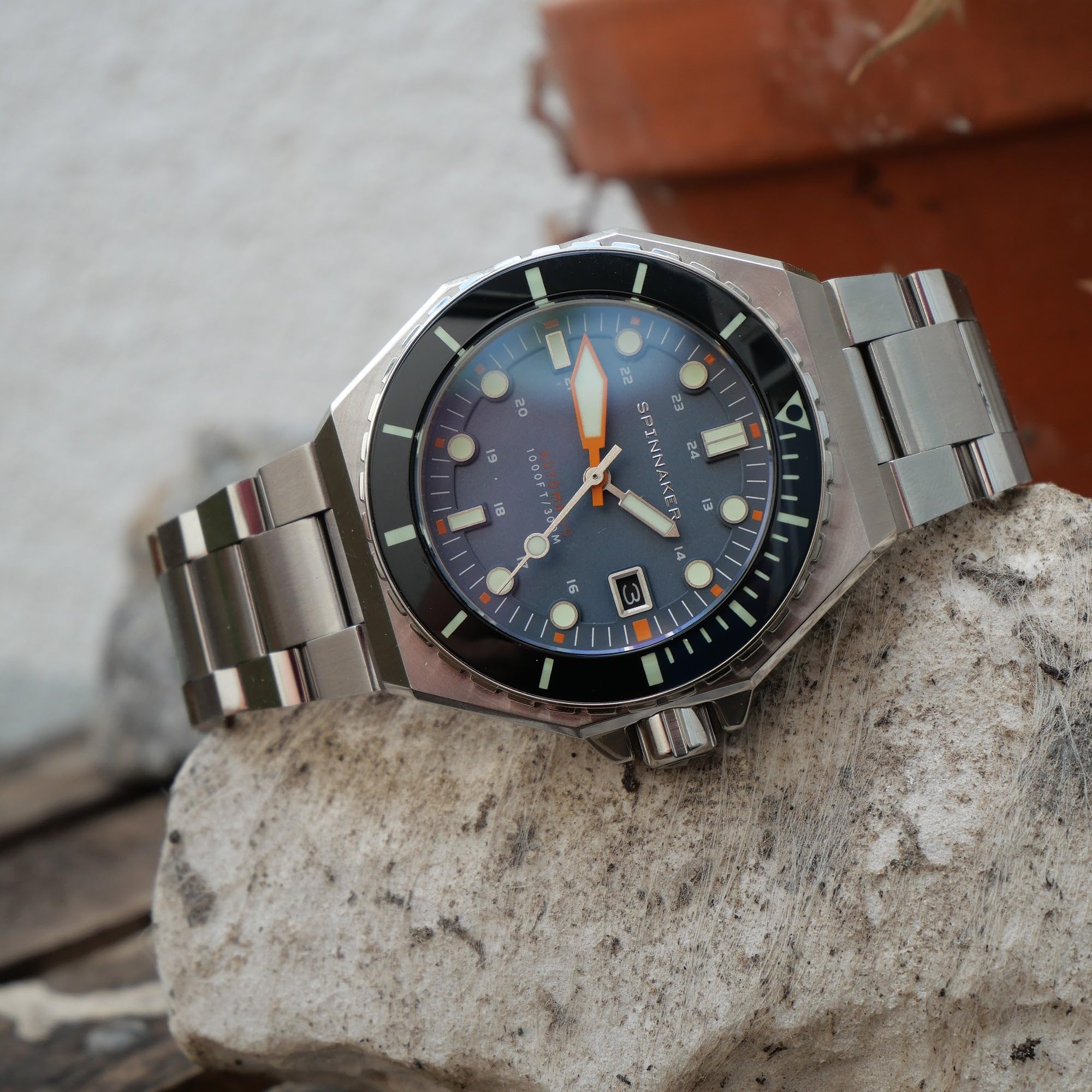 Spinnaker Herren 44mm Dumas Automatik 3-Zeiger-Uhr mit massivem Edelstahlarmband SP-5081