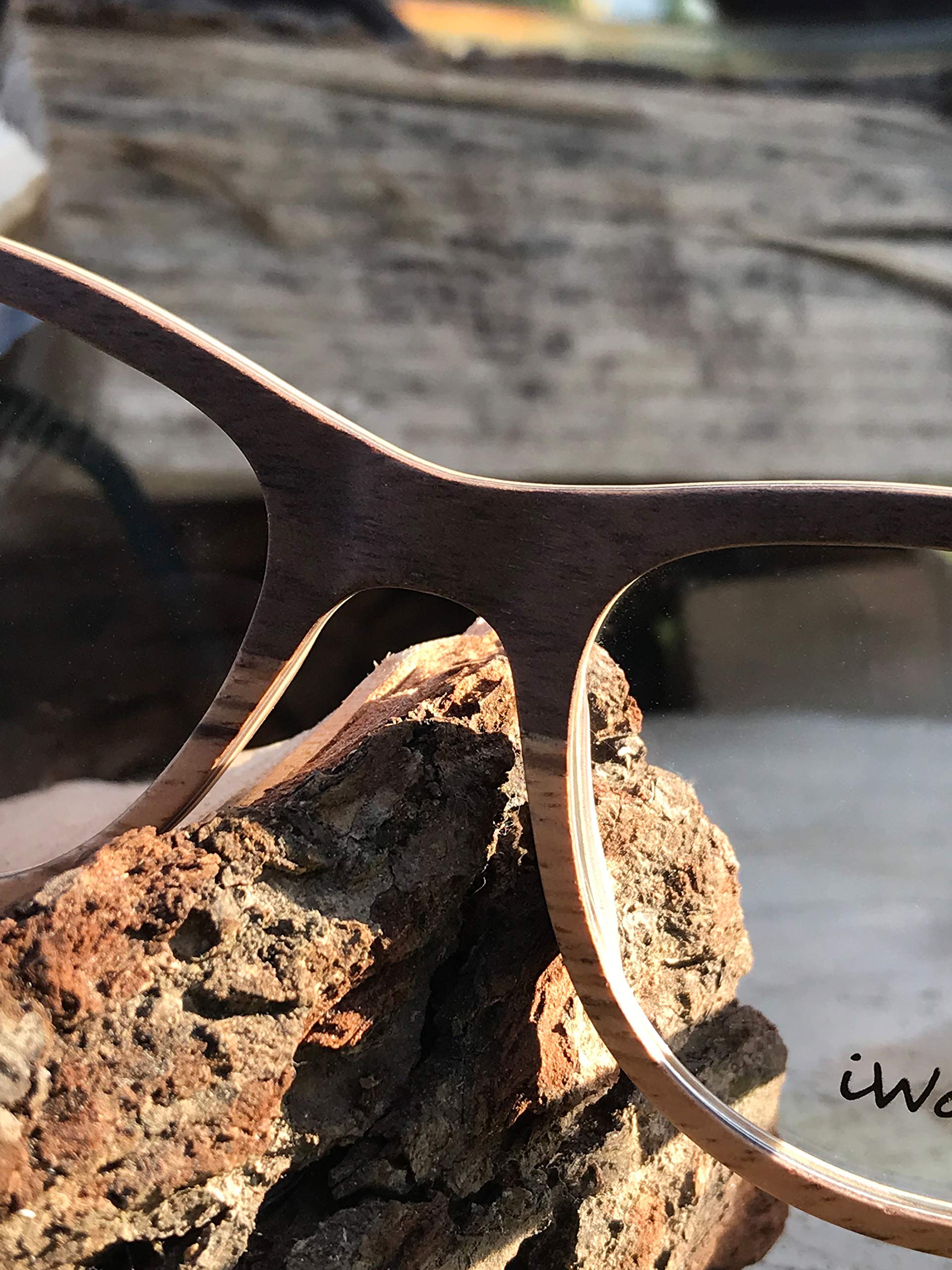 iWood Sonnenbrille aus Holz Modell 05 Nussbaum & Birke für Damen & Herren | Echtholz, Echtholzbrille, UV400 = 100% UV-Schutz, Brillenmanufaktur aus Deutschland