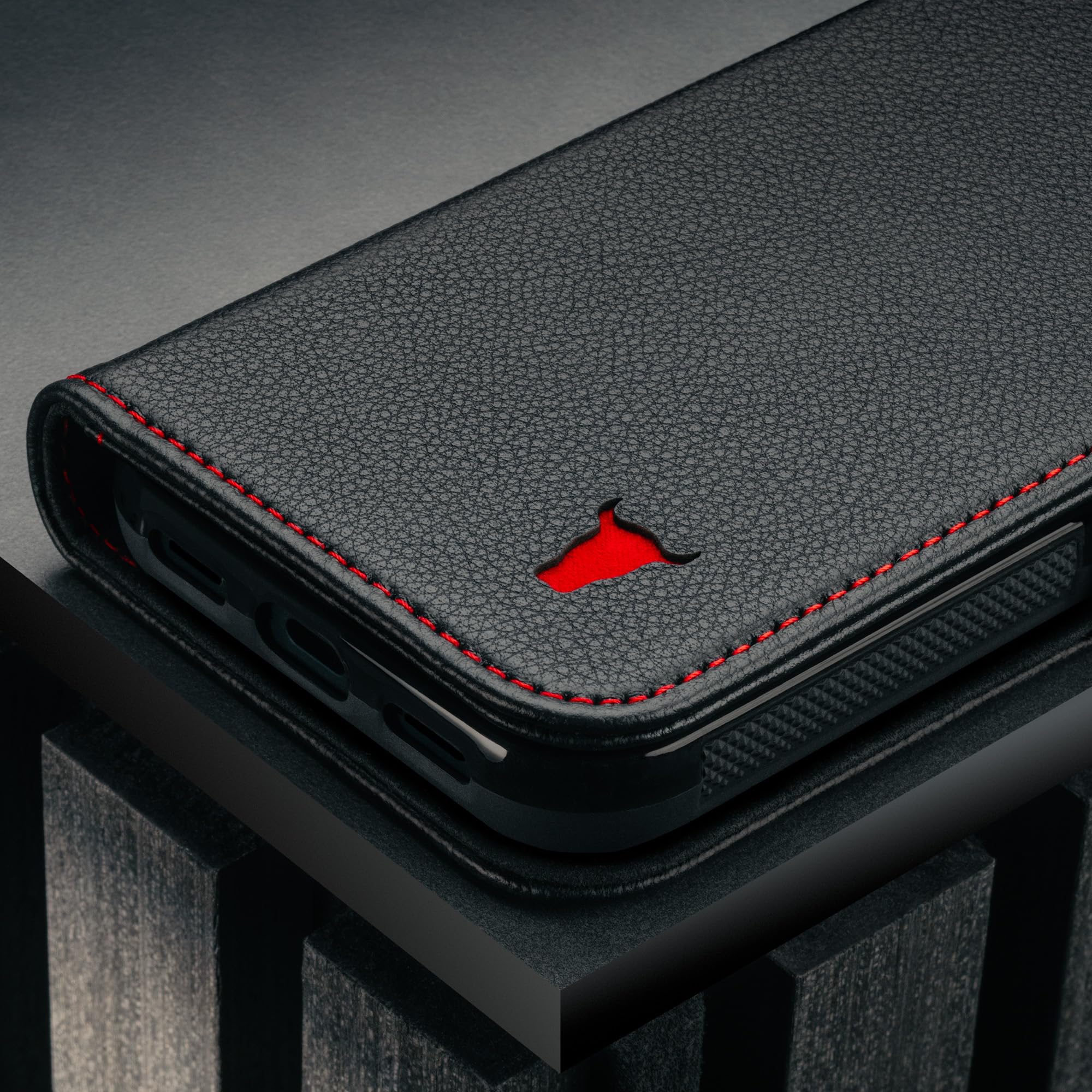 TORRO Hülle kompatibel mit Google Pixel 10 / Pixel 10 Pro 6.3” 2025 – Echt Leder Hülle mit Standfunktion und Kartenfächern (Schwarz)