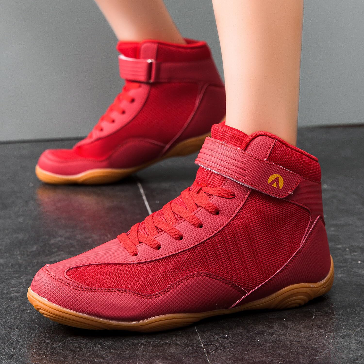 DimaiGlobal Scarpe da wrestling da uomo, scarpe da ginnastica da boxe, suola a goccia zero, scarpe da combattimento, taekwondo, karate, arti marziali, Rosso, 42 EU