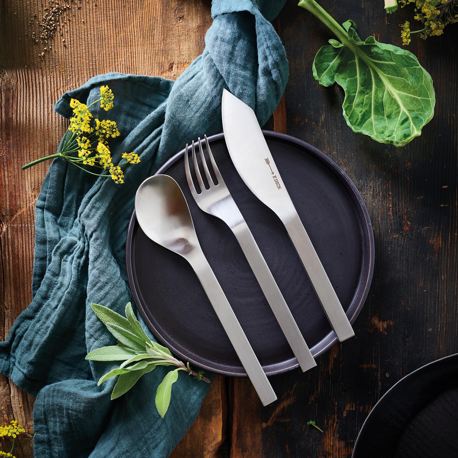F. DICK Pure Metal Ajax Steakmesser-Set (4-teilig, Messer Set, breites Klingenblatt, geschwungene Schneide, hochwertige Stahllegierung, Steakbesteck) 81584000, Grau, 22 cm
