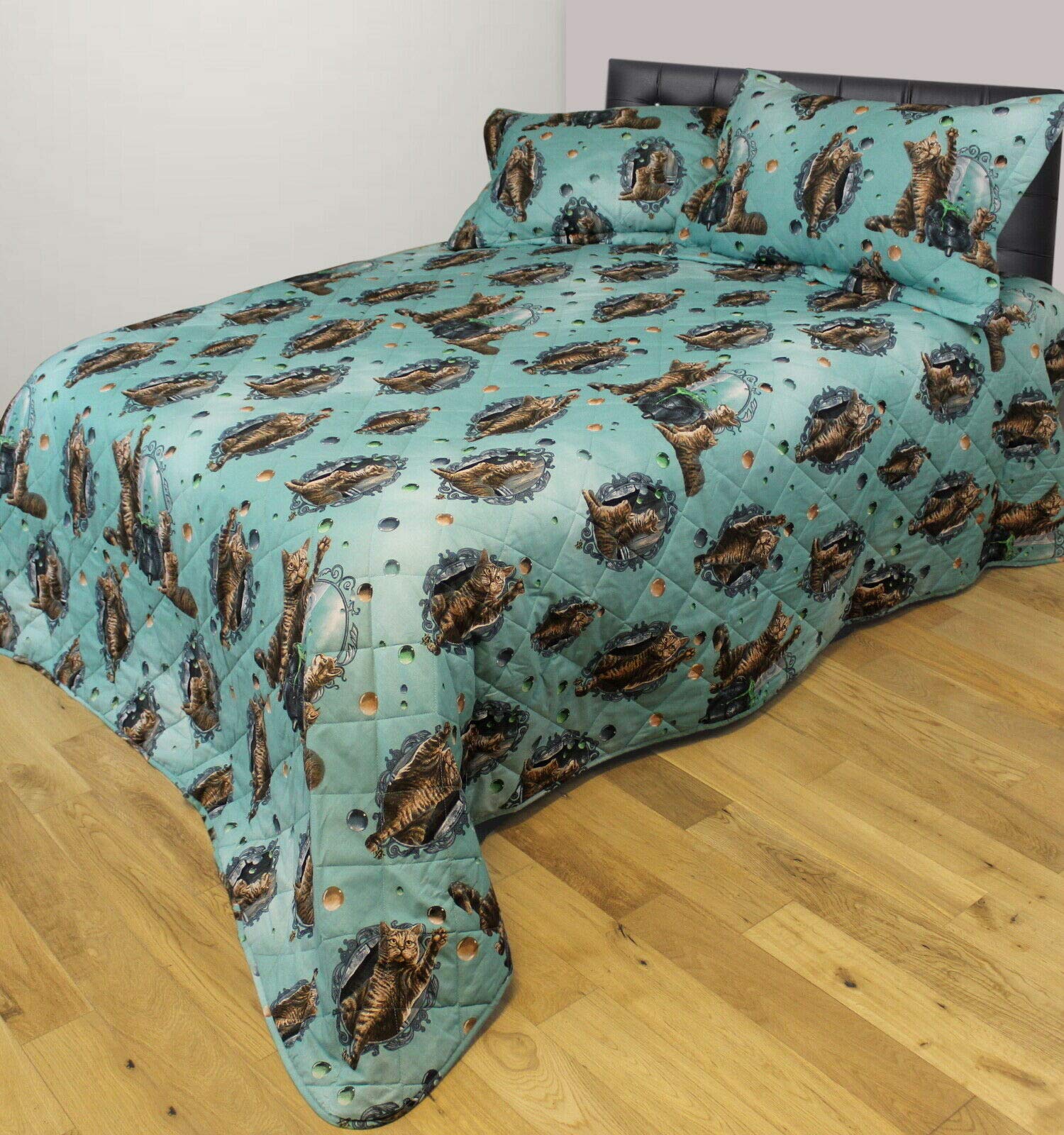 Lisa Parker King Size Hubble Bubble Quilted Bedspread Throw Over Set Cats Potion