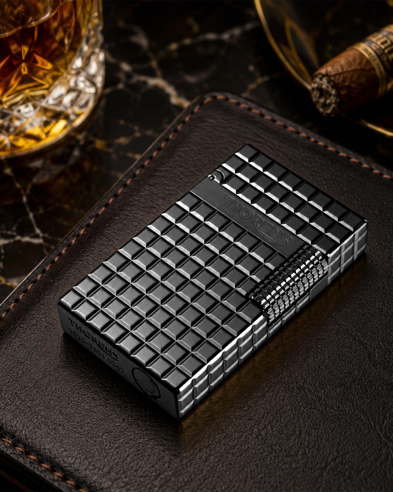 THORENS Crisp Sound - Onyx Blocks Mechero de Queroseno y Latón | Flip-top, coleccionable, retro clásico, llama suave, recargable, side-slide, bolsillo, rueda sílex, grabado, regalo festivo