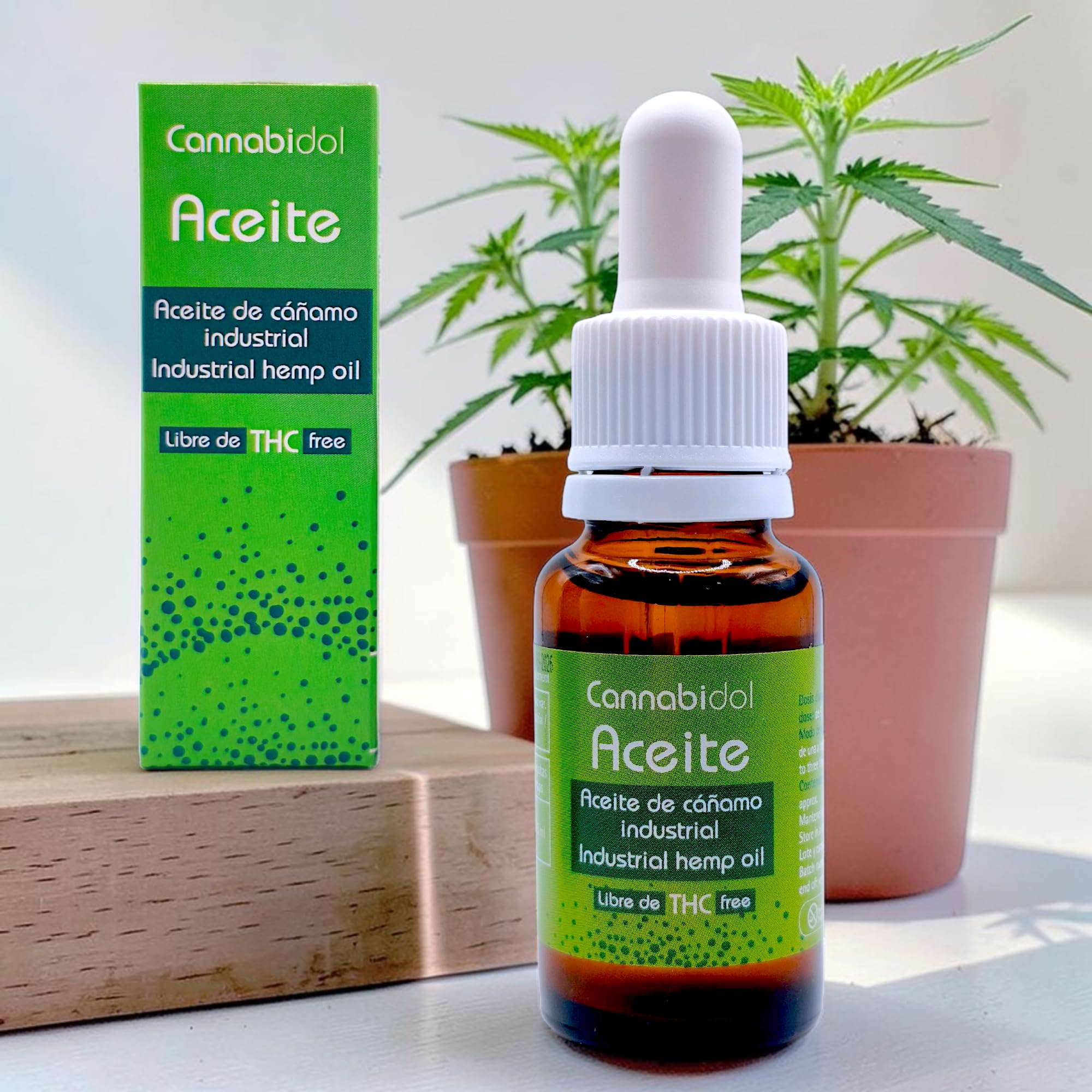 Tegor Cannabidol Aceite 15ml - Aceite de Cáñamo Natural para Relajación Muscular y Articular - Alivio de Tensiones y Bienestar General - Rico en Ácidos Grasos Esenciales - Formato Gotero