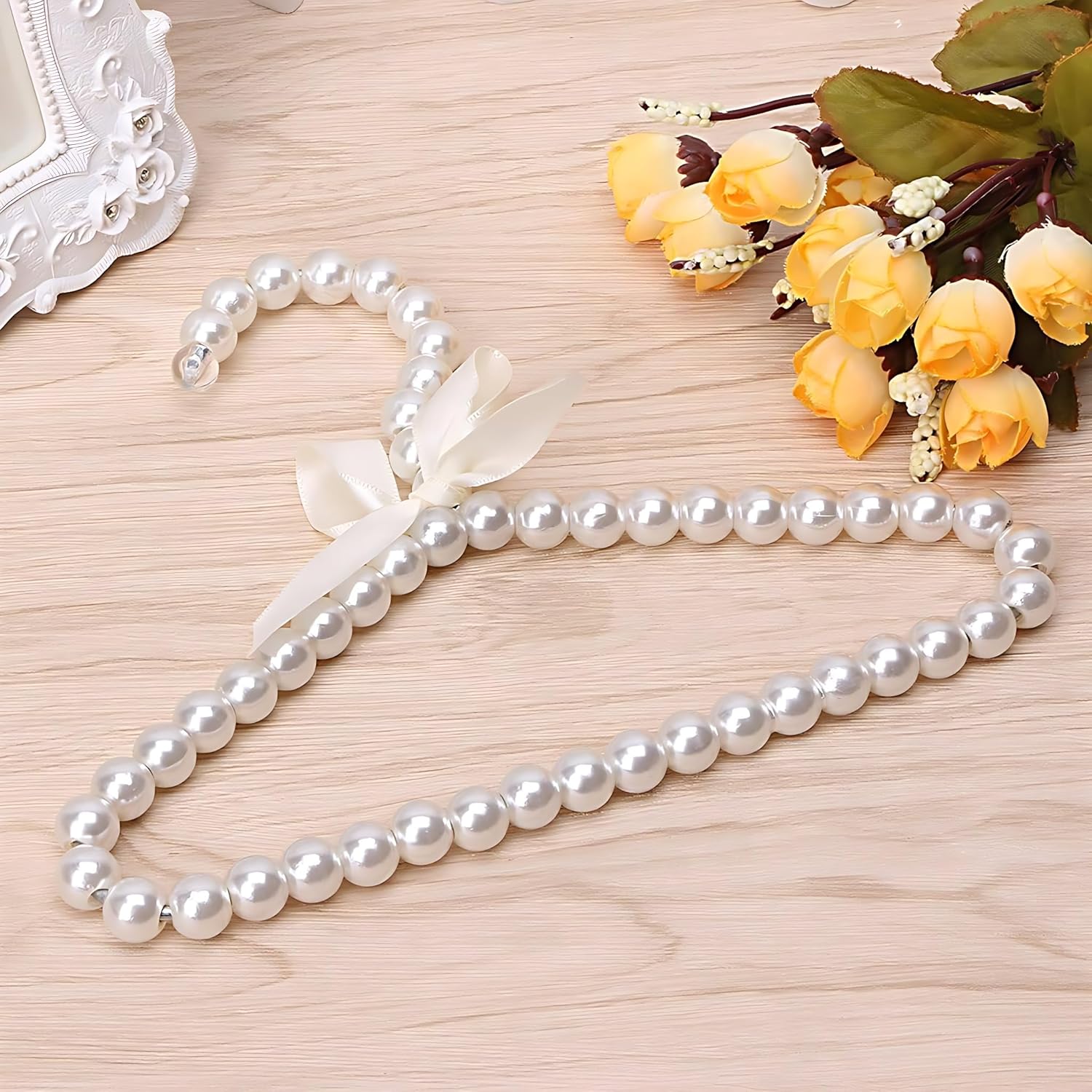 6Pcs Pearl Hangers, 40cm Pearl Clothes Hangers Artificial Pearl Beaded Clothing Display with Ribbon for Kids Children Pet Dog