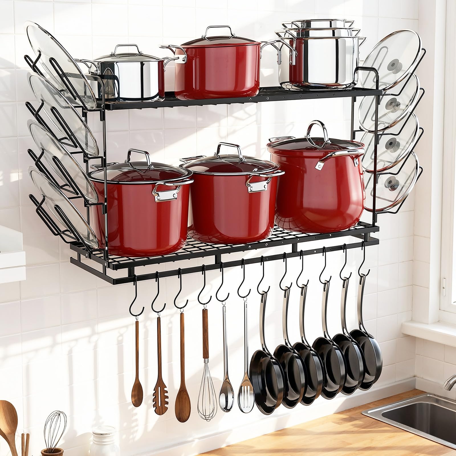 Housolution Rangement Casserole Mural, Longueur Extensible de 57 à 77 cm, Hauteur Réglable sur 3 Niveaux, Robuste Range Poele Porte Couvercle avec 12 Crochets Verticaux et 8 Porte-Couvercles