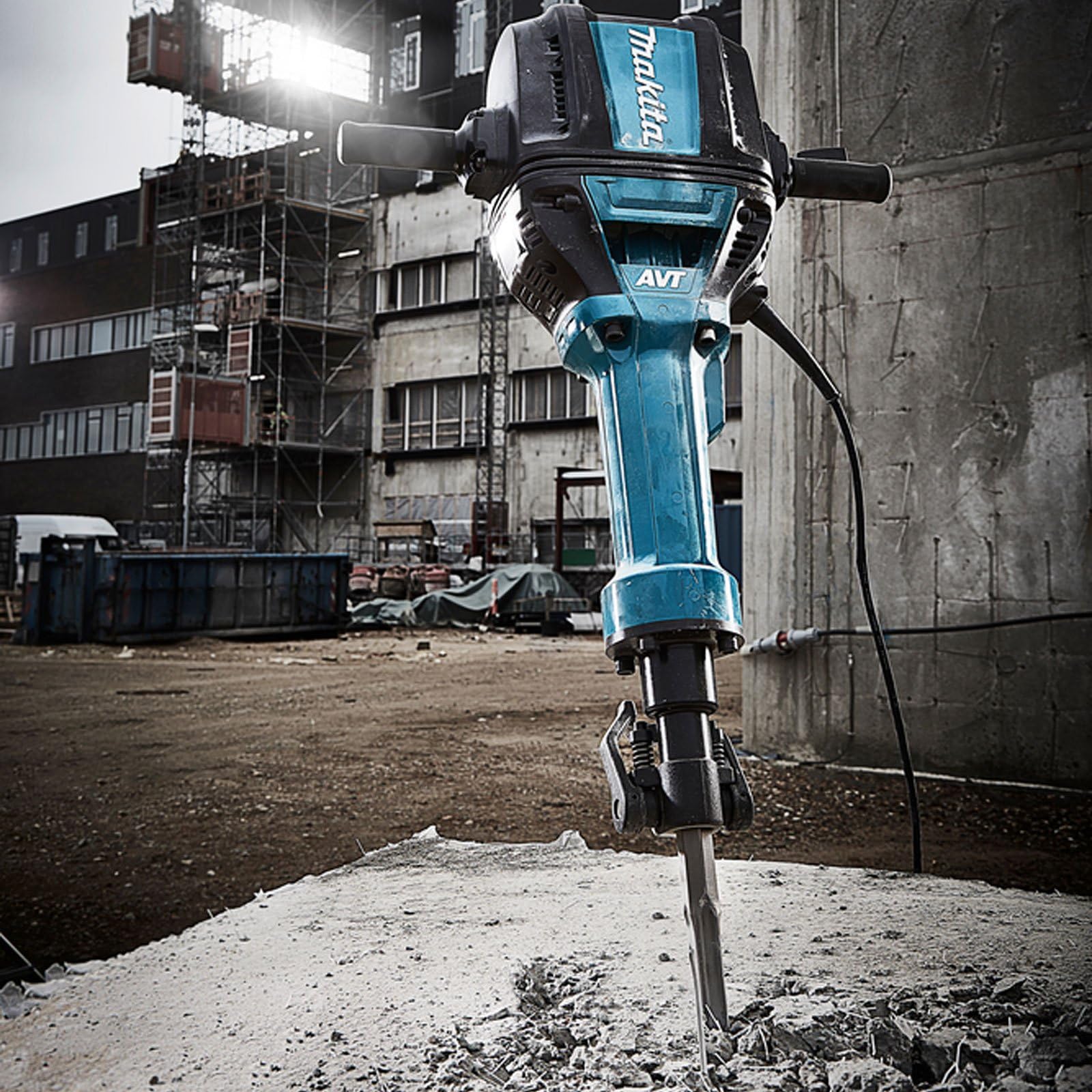 Makita - Hm1812 - Martillo Demoledor 2.000W Avt 31,3 Kg.