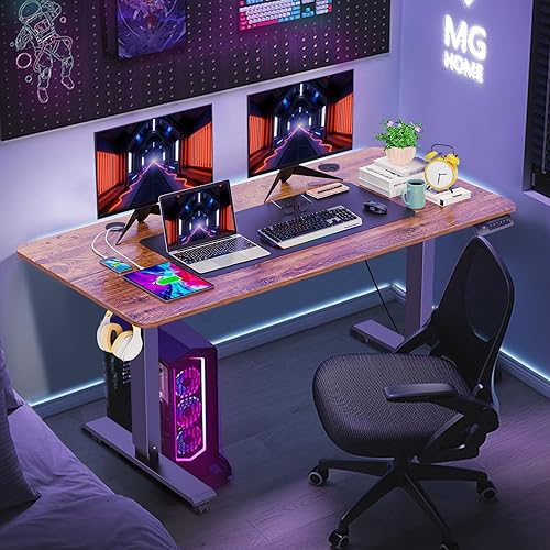 Vista 70 de farexon Escritorio eléctrico de pie de altura ajustable, escritorio de pie de 55 x 24 pulgadas con alfombrilla grande para el mouse, doble gancho