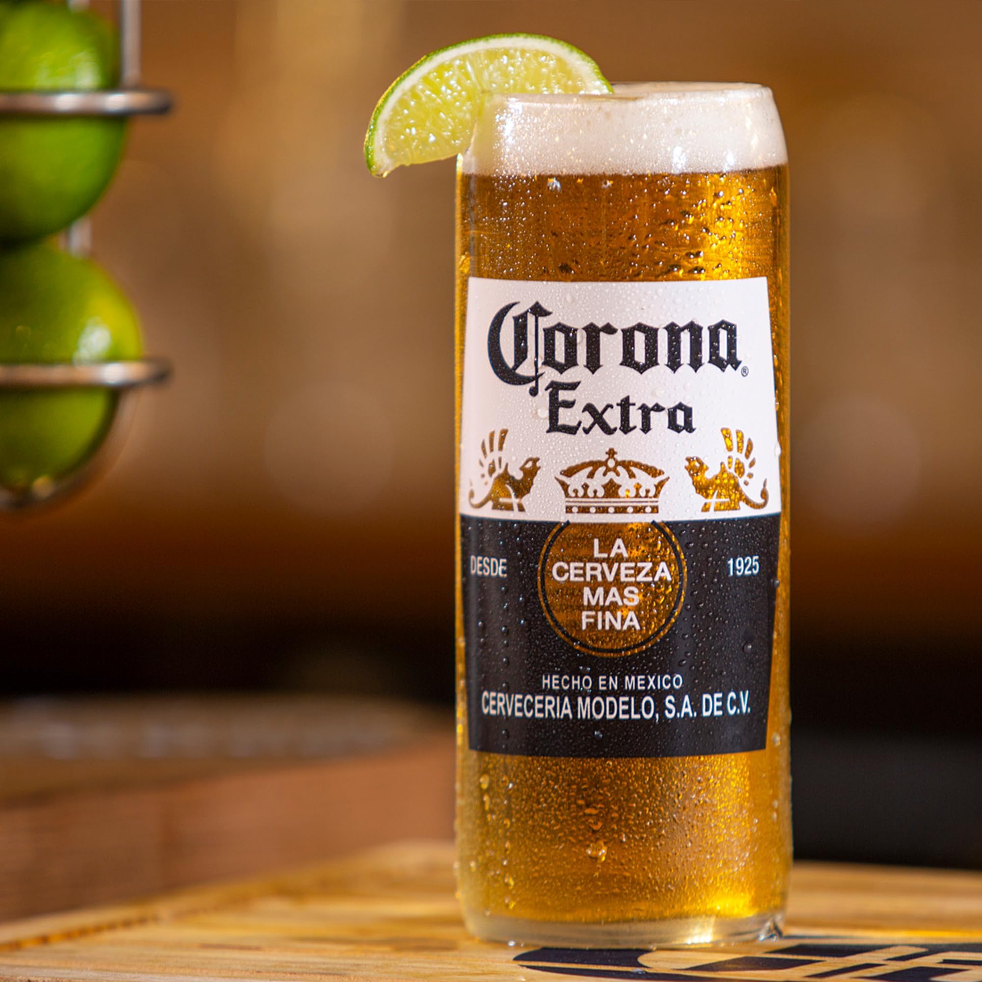 Corona Cerveza, 4 Packs de 6 Botellas x 33 cl, Cerveza Lager Ligera y Refrescante, 4,5% Volumen de Alcohol